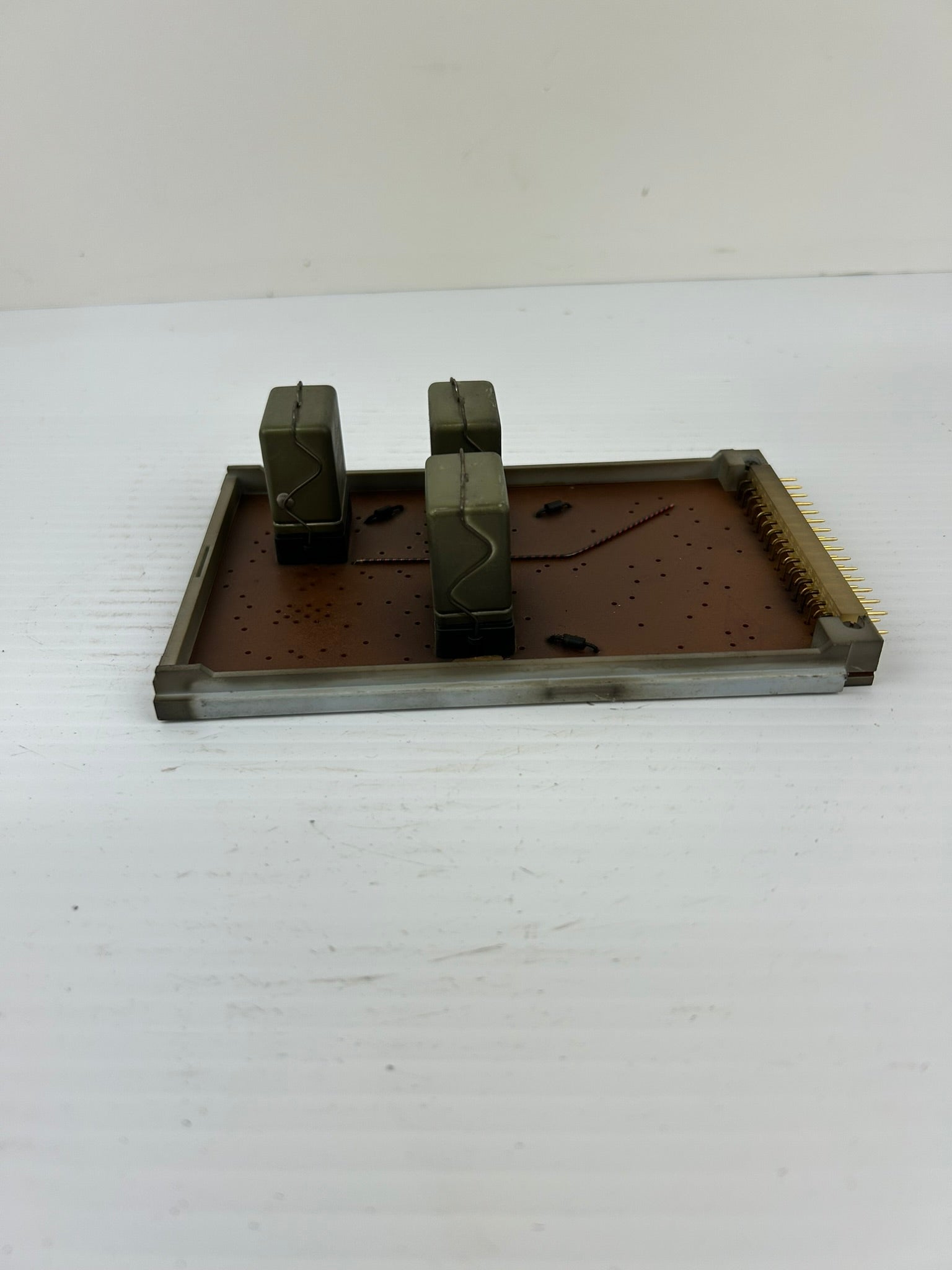 Barmag Electronic Circuit Board E110/00 with 3 Relays E110-00