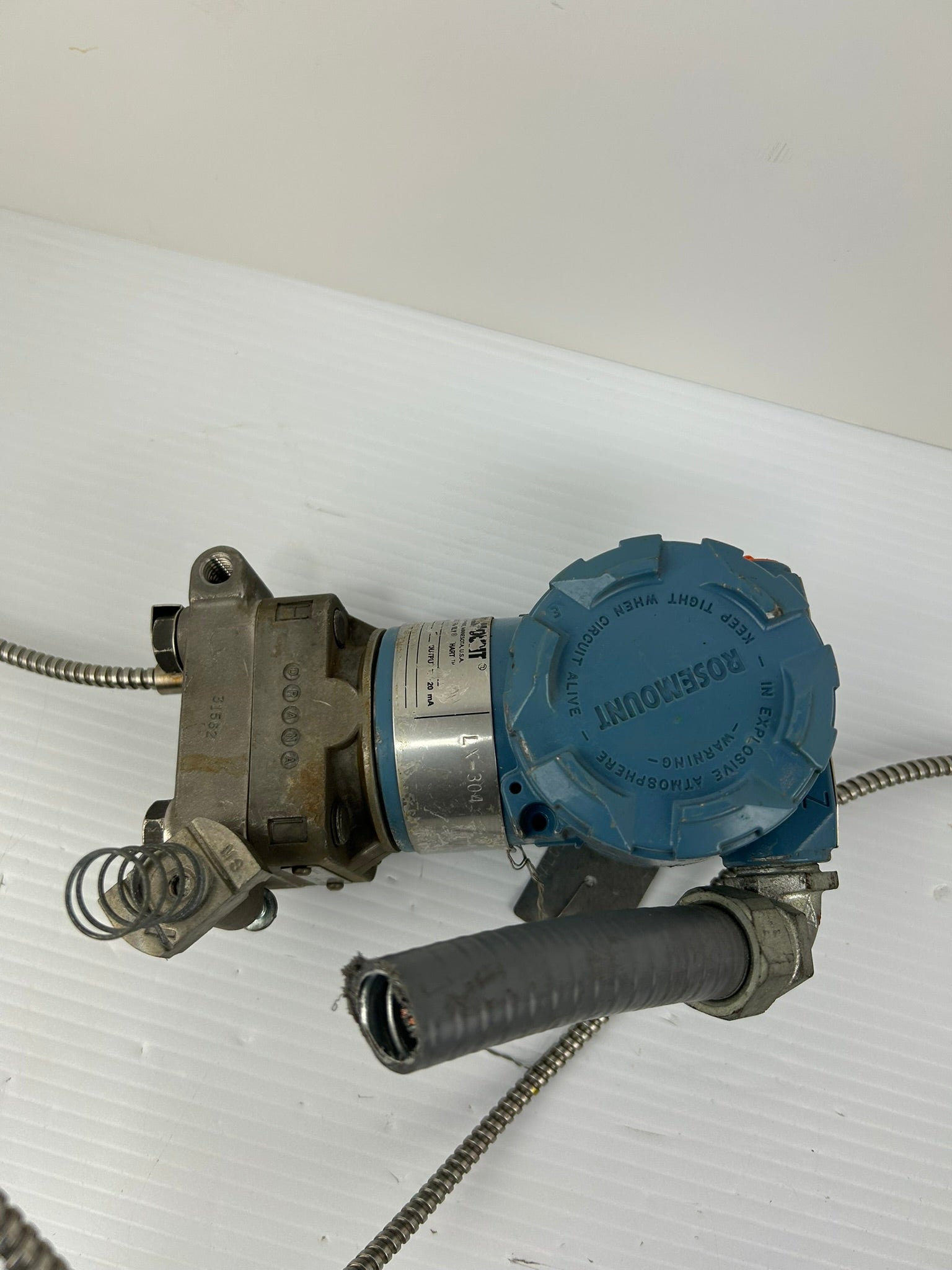 Rosemount 3051CG2A22A1AS1B4 Pressure Transmitter Sensor with Base Type D/G