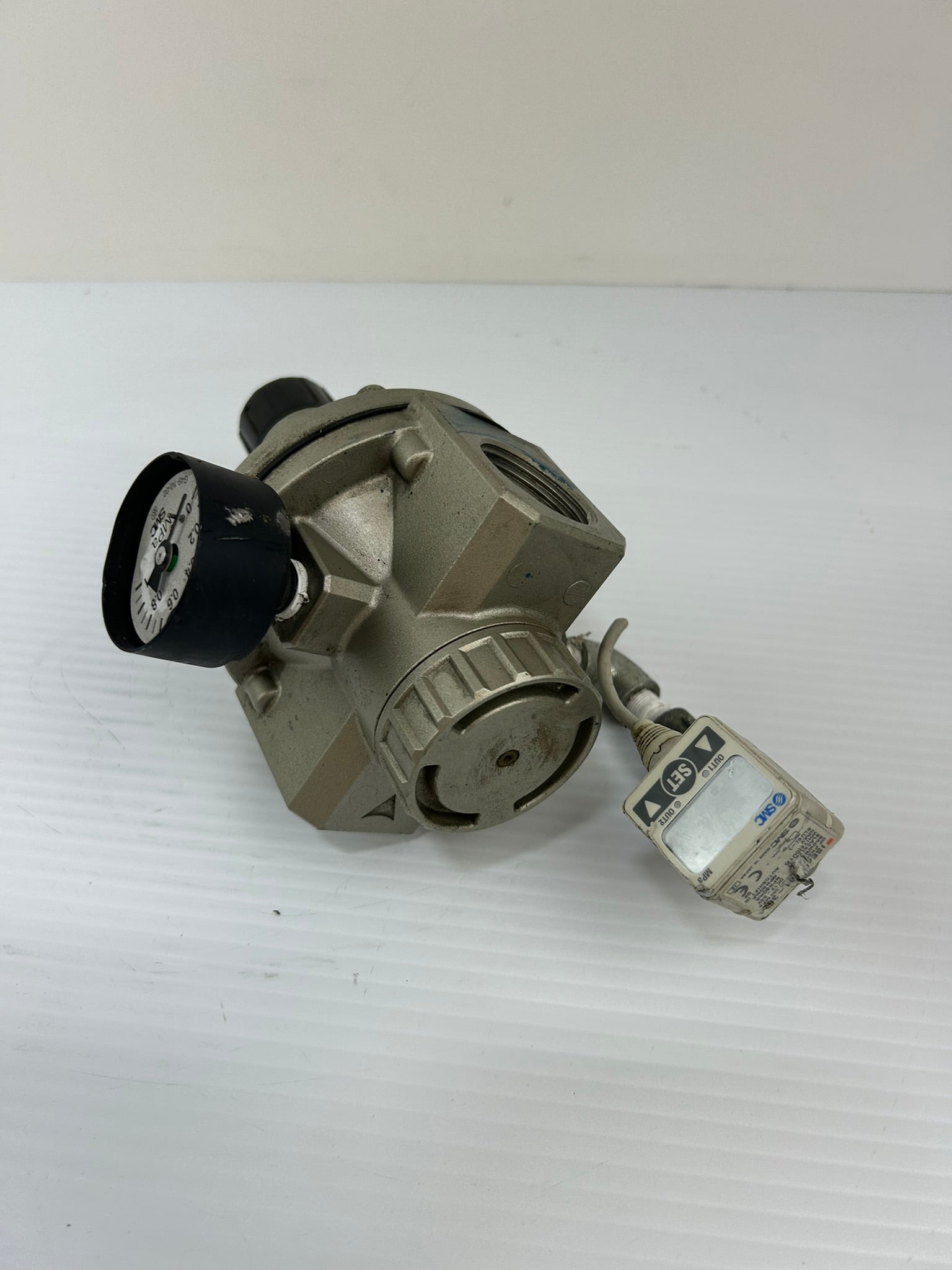 SMC AR625-10BG-R Pilot Operated Air Regulator Set Press 0.05-0.83MPa