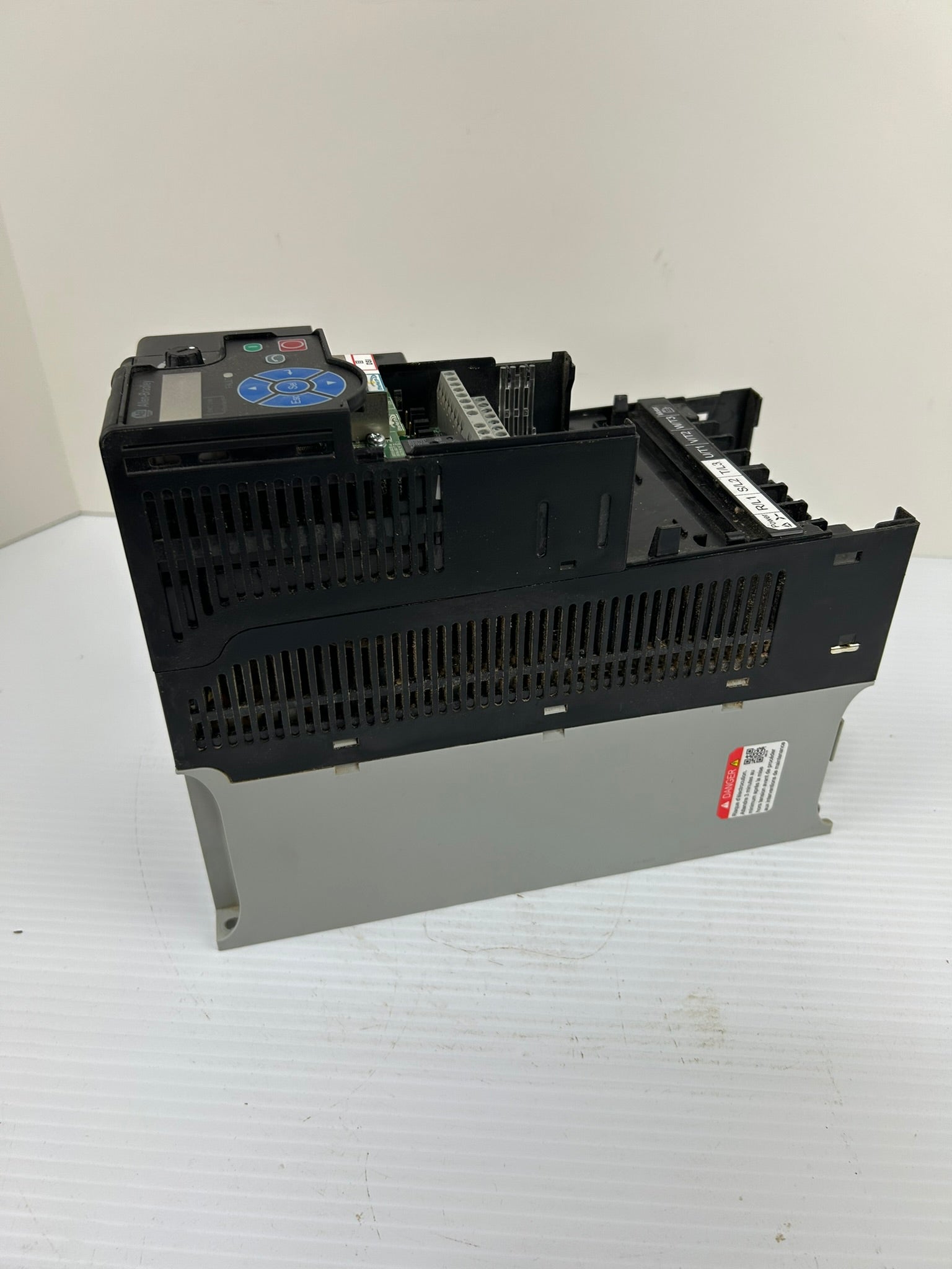 Allen Bradley 25B-D030N114 PowerFlex Power Module AC Drive Series A - No Cover