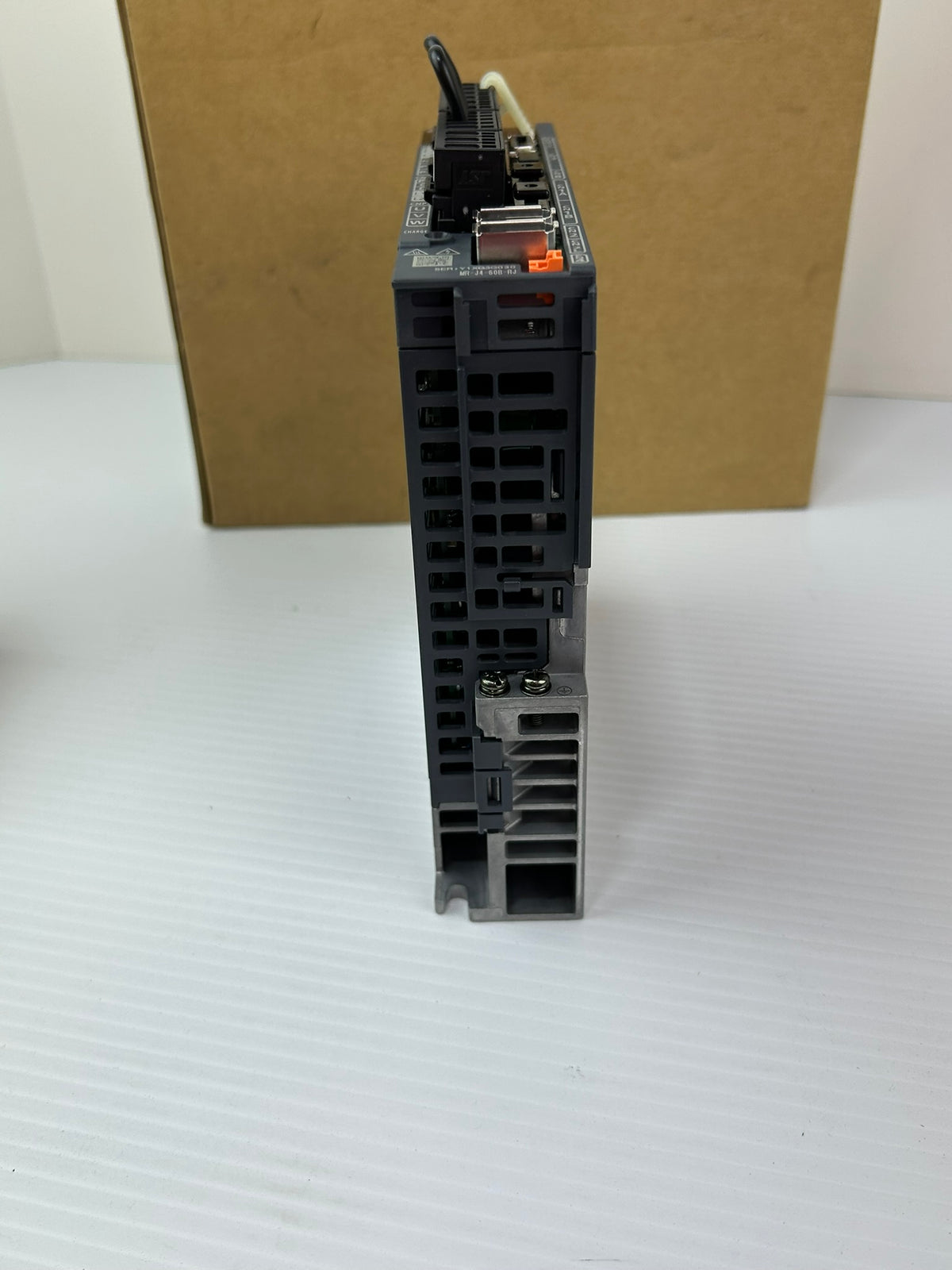 Mitsubishi MR-J4-60B-RJ MELSERVO-J4 600W AC Servo Amplifier Drive