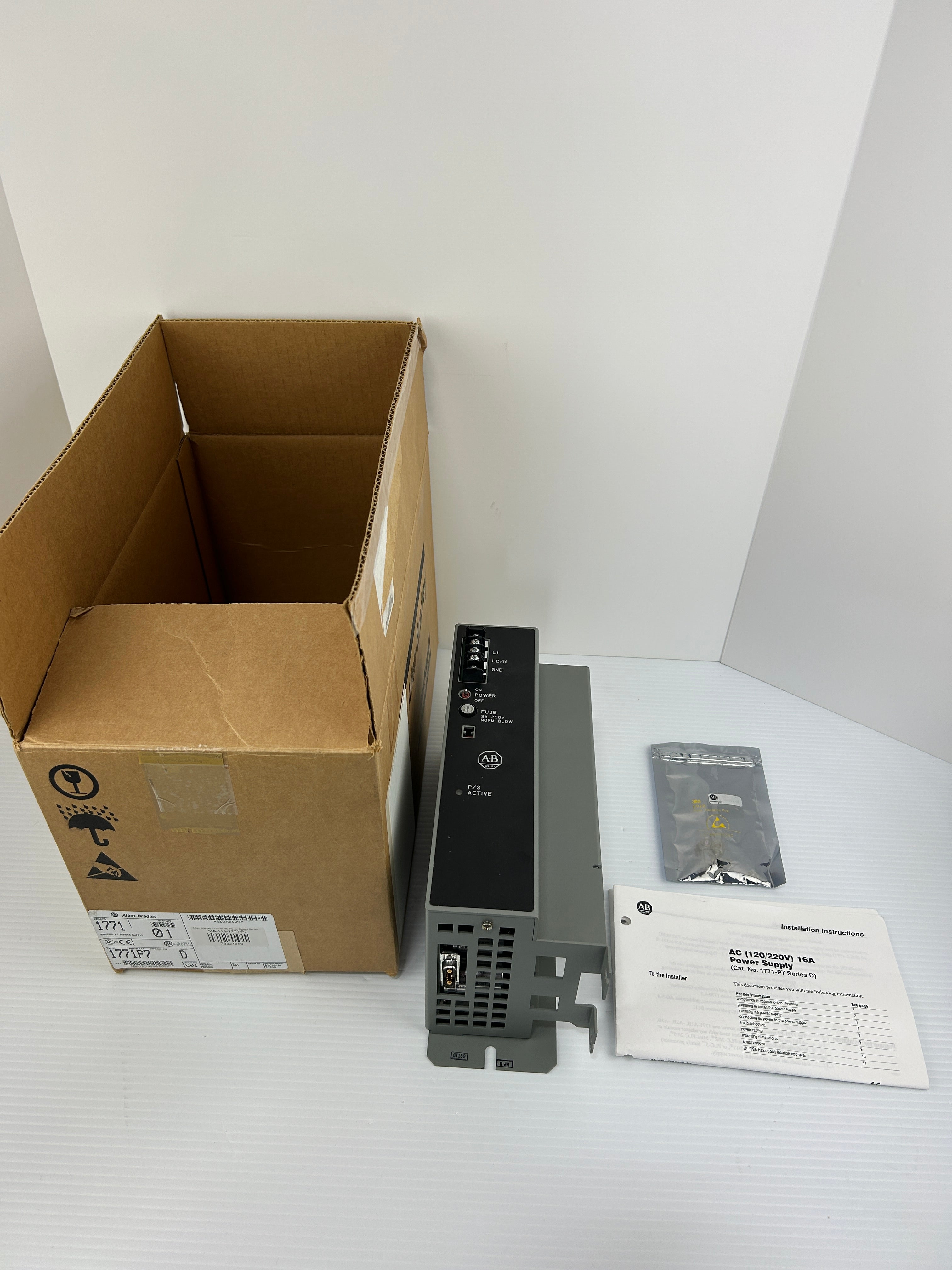 Allen Bradley 1771-P7 AC Power Supply Series B 120/220V