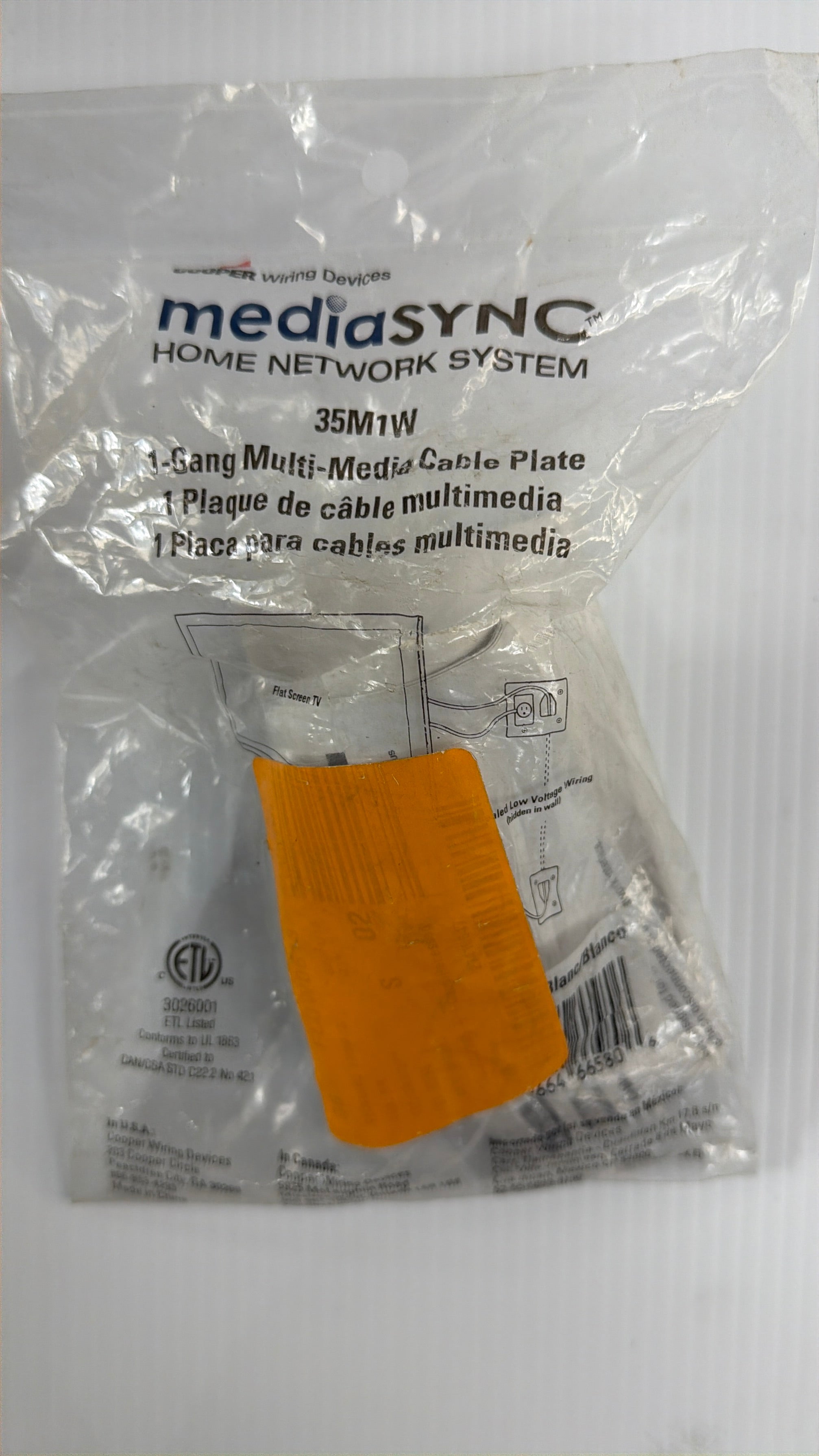 Cooper Wiring Mediasync 1-Gang Multi Media Cable Plate 35M1W