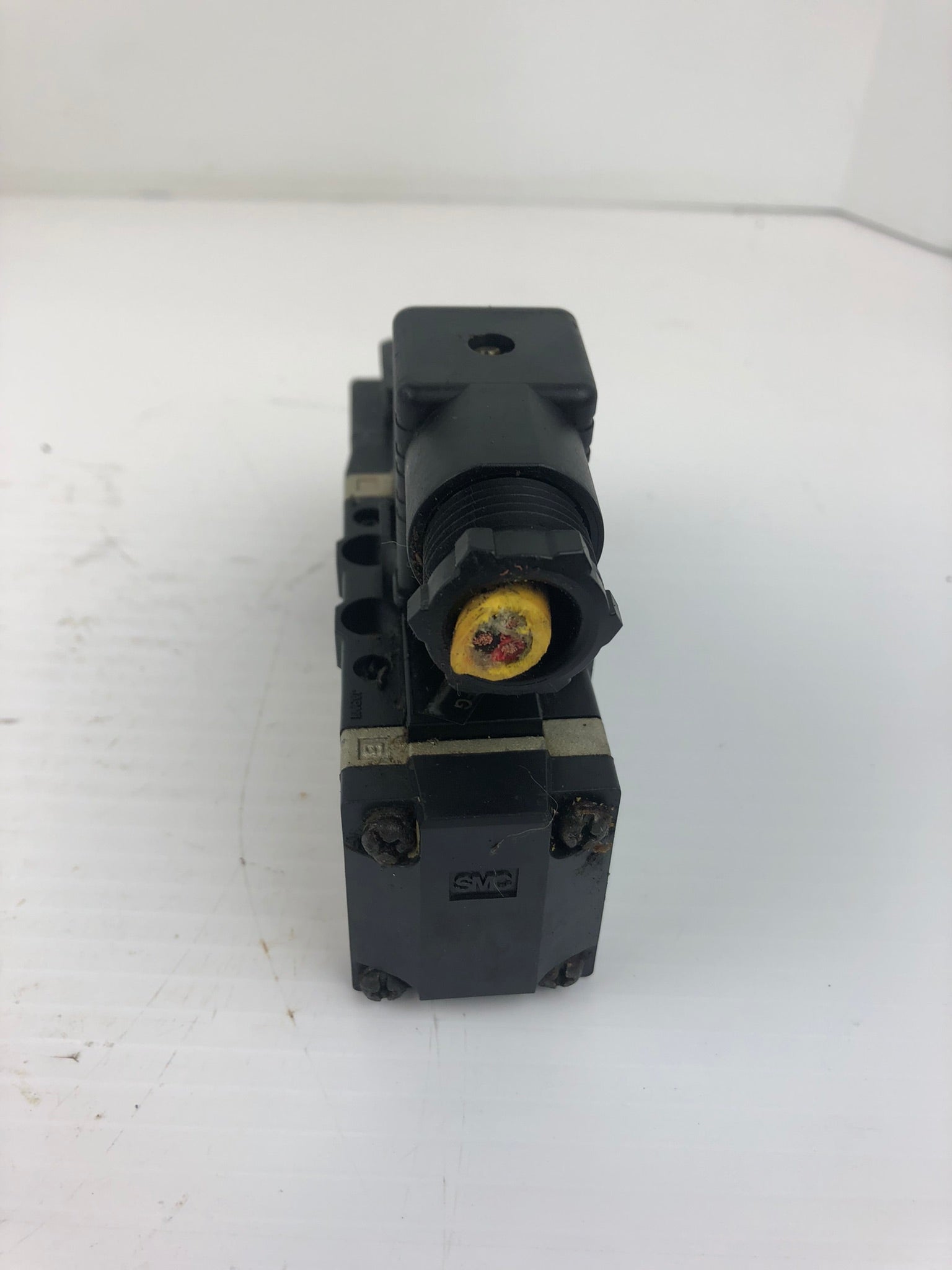 SMC VS7-6-FG-S-9N Solenoid Valve