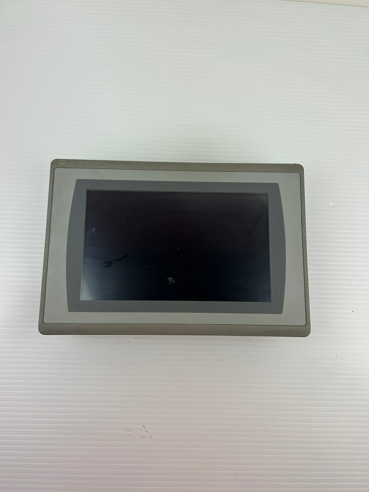 Allen-Bradley PanelView Plus 7 9" HMI Touchscreen 2711P-T9W21D8S Ser B 24VDC