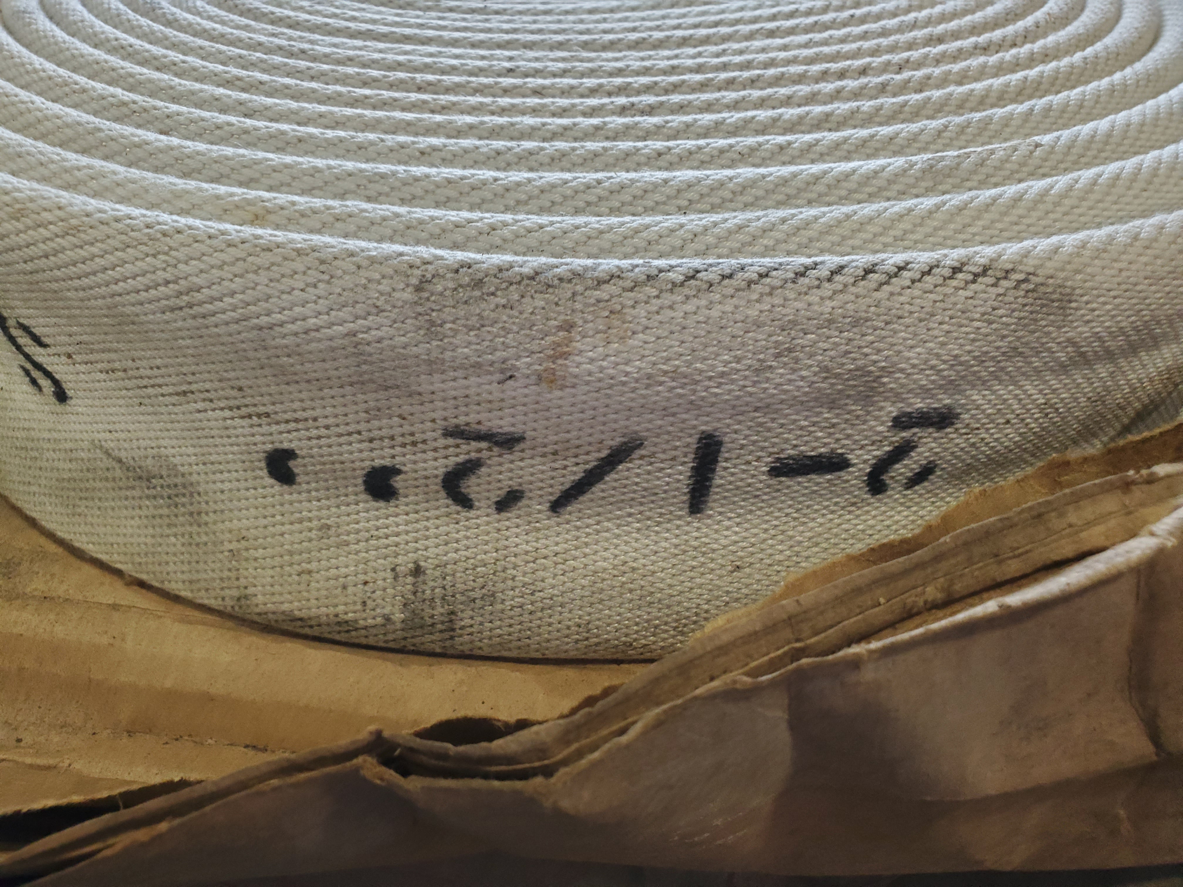 S.J. Fire Hose 300 LB PSI White 2-1/2" x 50' Long 6/85R
