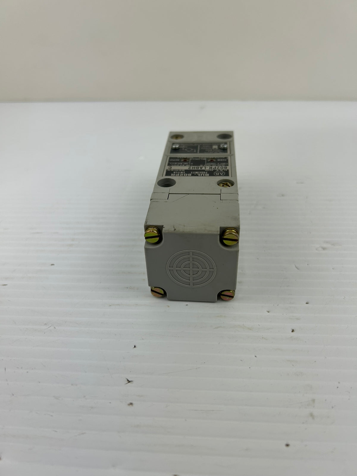 Allen-Bradley 802PR-LABH2 Inductive Proximity Sensor Series C 60-132VAC 14mm