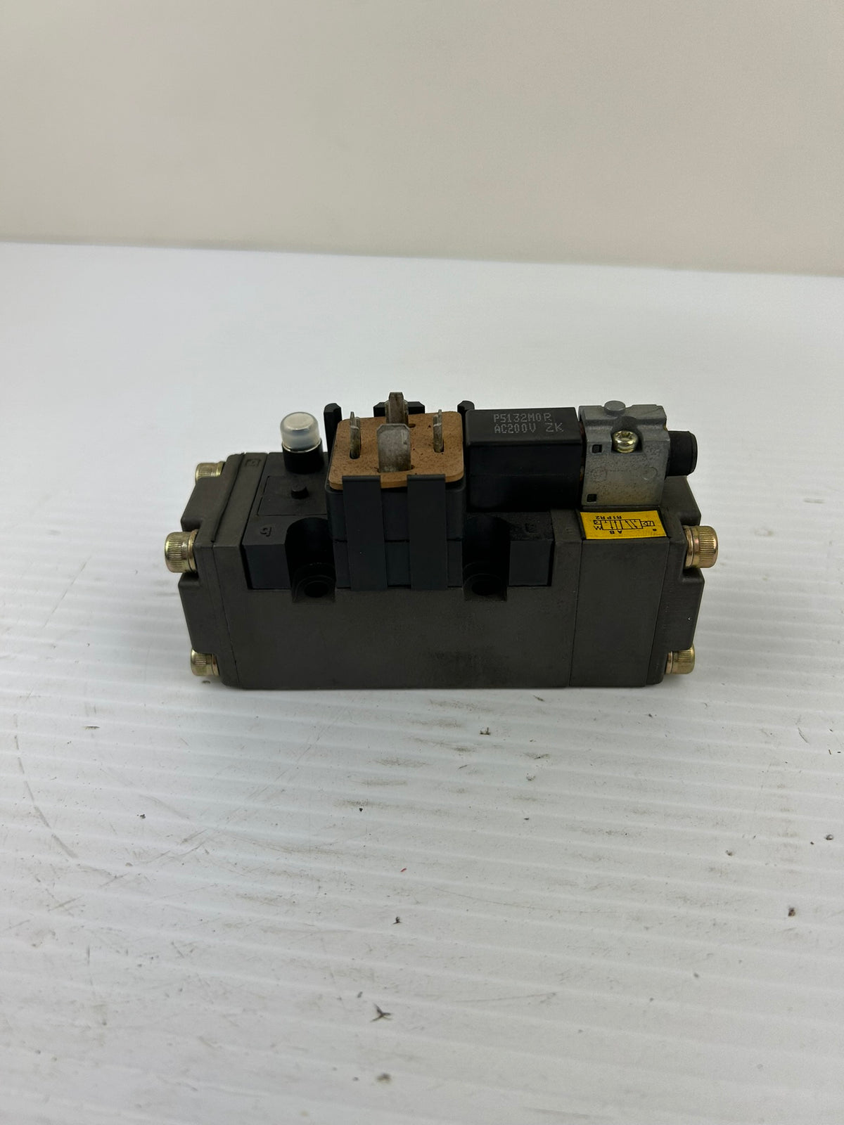 CKD PV5-6-FG-S-2 Pneumatic Solenoid Valve AC 200V 5 Port