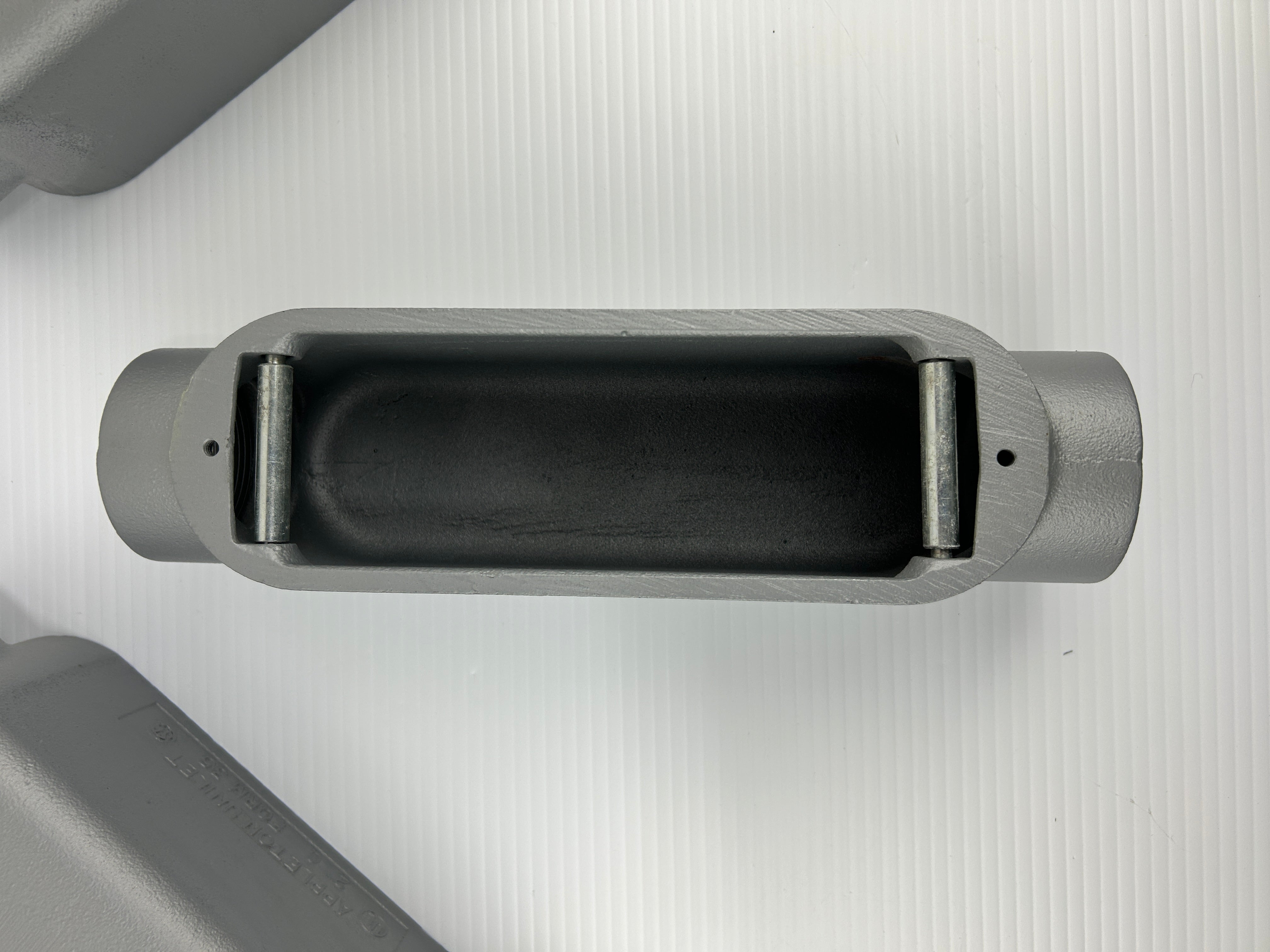 Appleton C200-M 2" Form 35 Malleable Iron Unilet Conduit Body Type C - Lot of 5