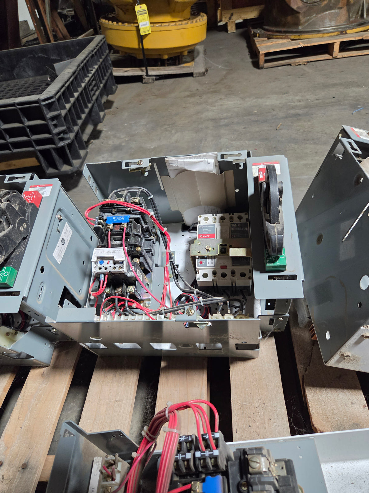 Allen-Bradley MCC Bucket 2113B Size 1 FVNR 15A Breaker 5.0HP 3PH 480V - No Door