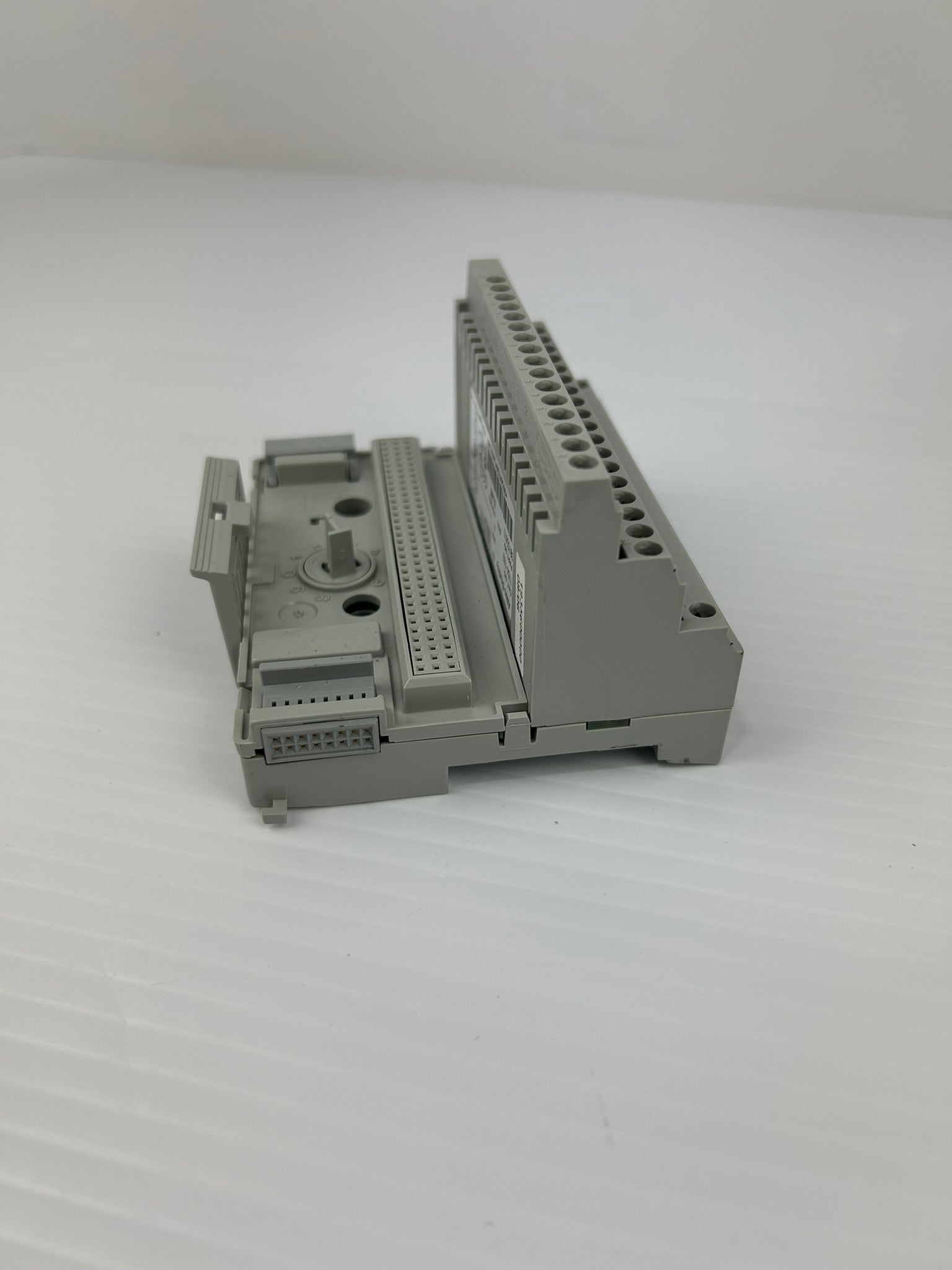 Allen Bradley 1794-TB2 Terminal Base Series A