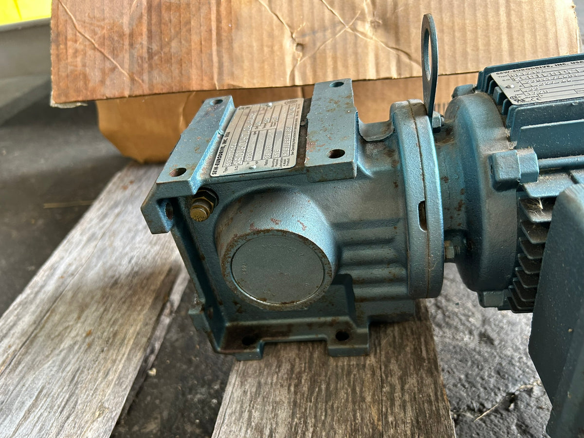 SEW Eurodrive S37DT71C4 Gearmotor DFT71C4 1/3HP 1720RPM 28.76:1 230/460V