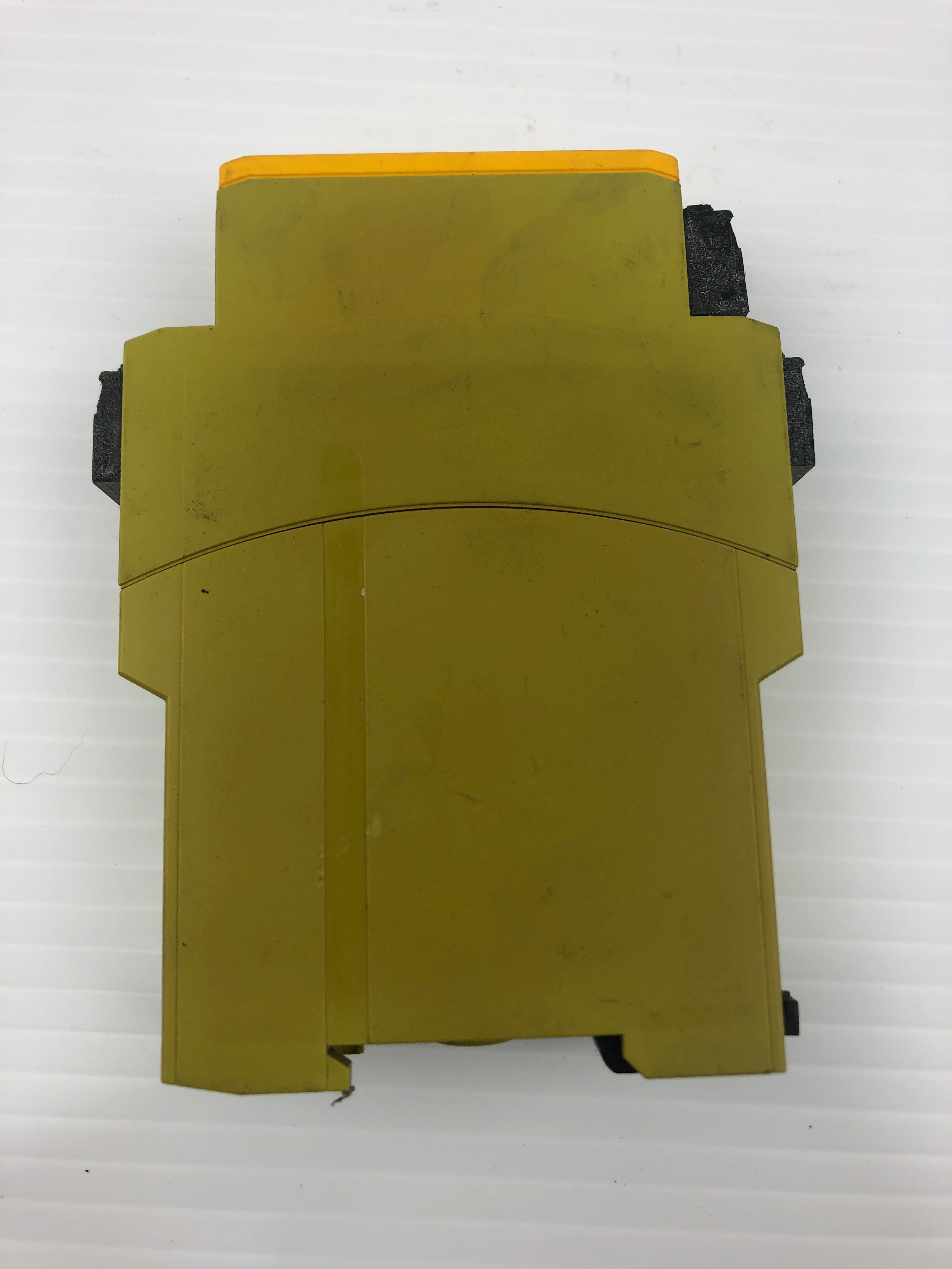 Pilz PZE X4VP Safety Relay 0,5/24VDC
