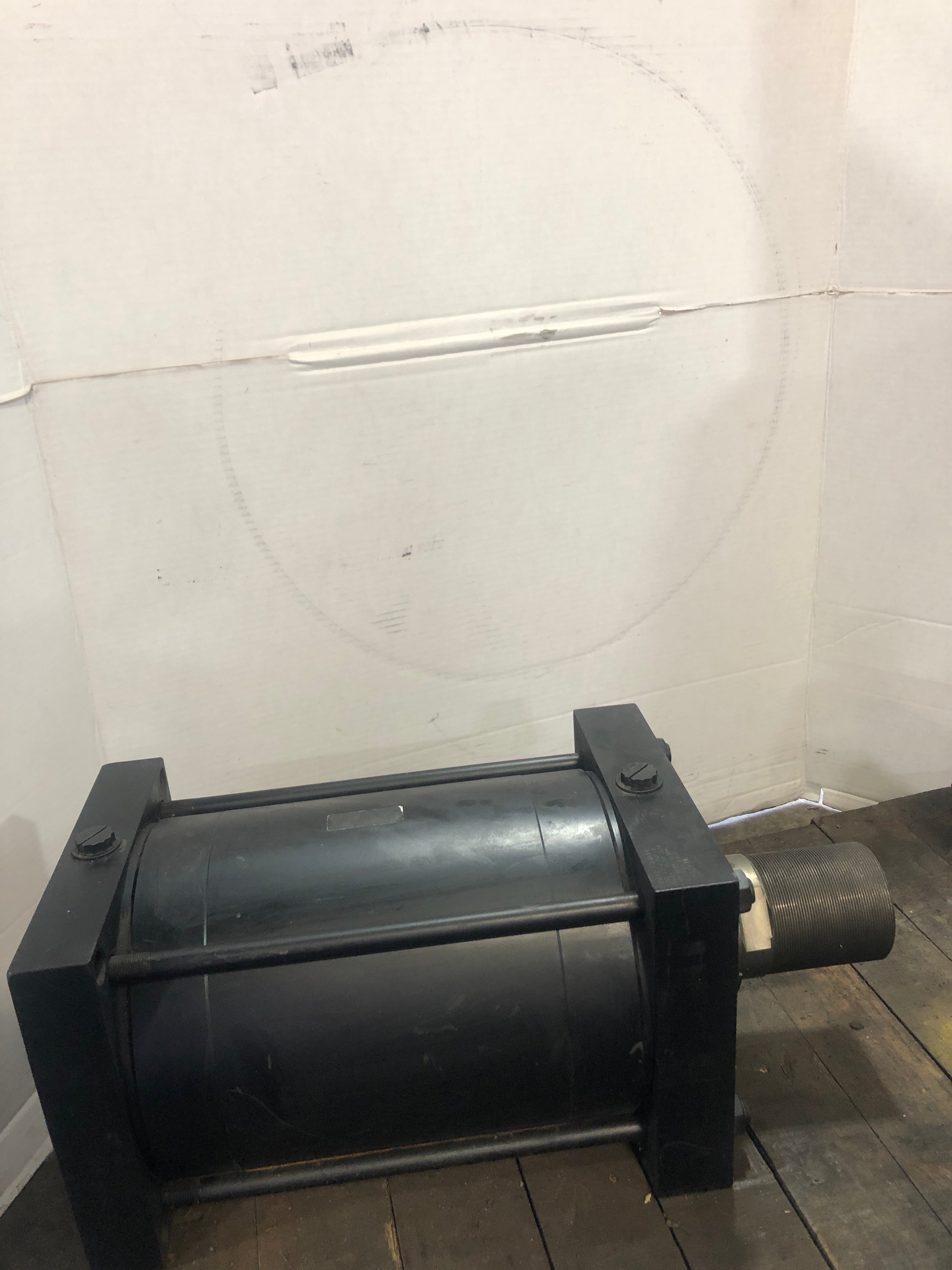Parker 10.00 HB2A Cylinder 250PSI