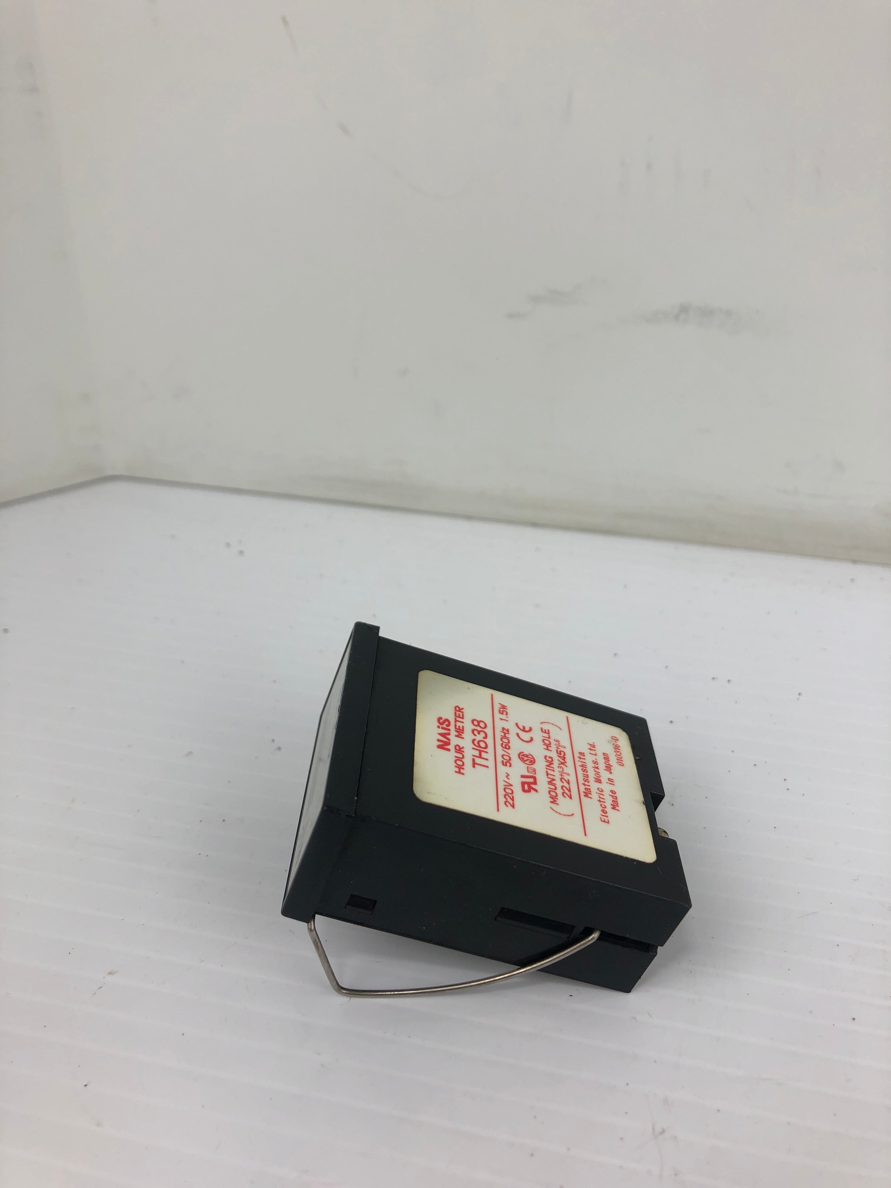 Matsushita Electric TH638 Hour Meter Counter 220V 50/60Hz 1.5W
