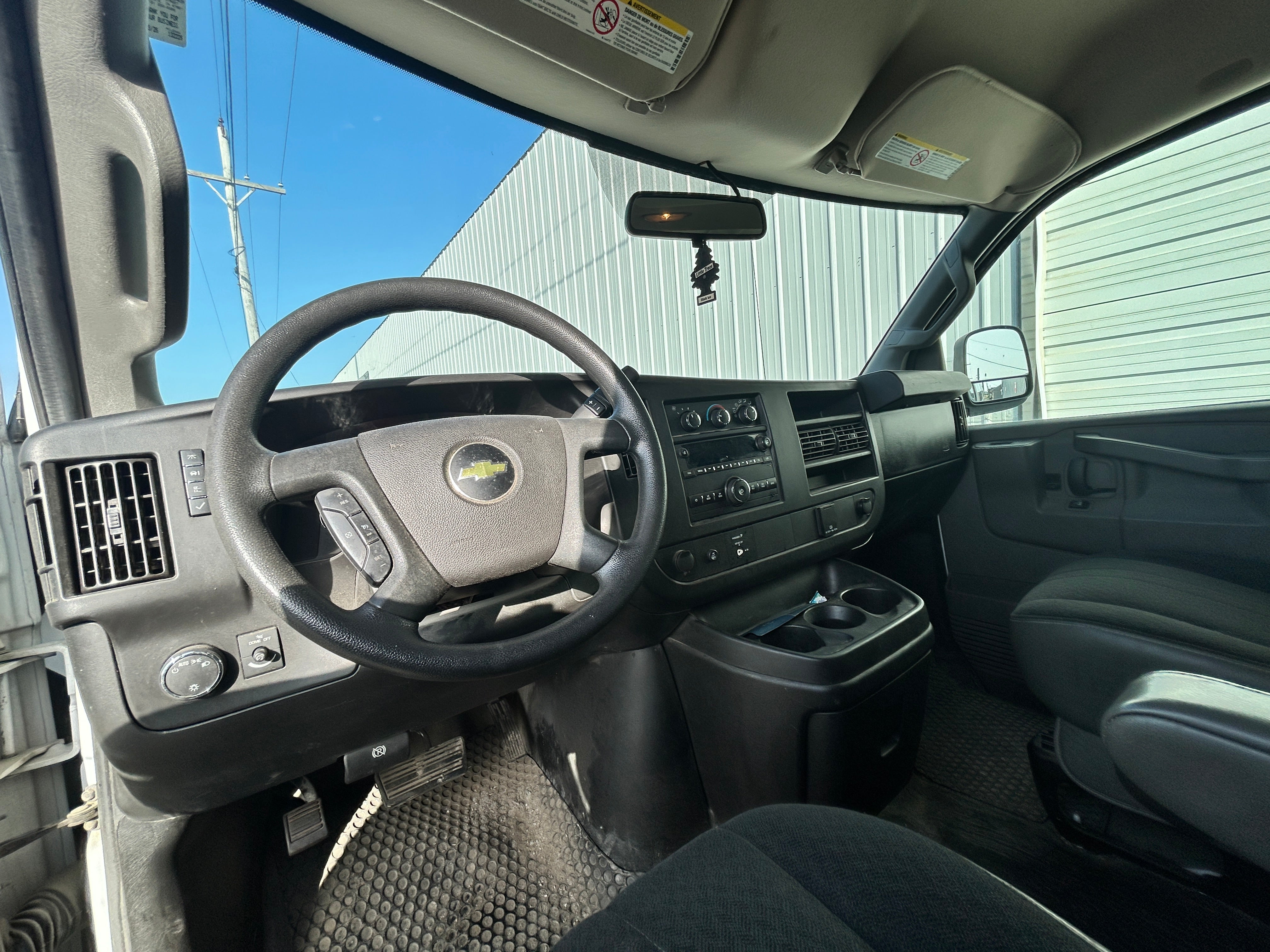 2019 Chevrolet Express 2500 Cargo Van White 130,540 miles 1GCWGAFG8K1229670