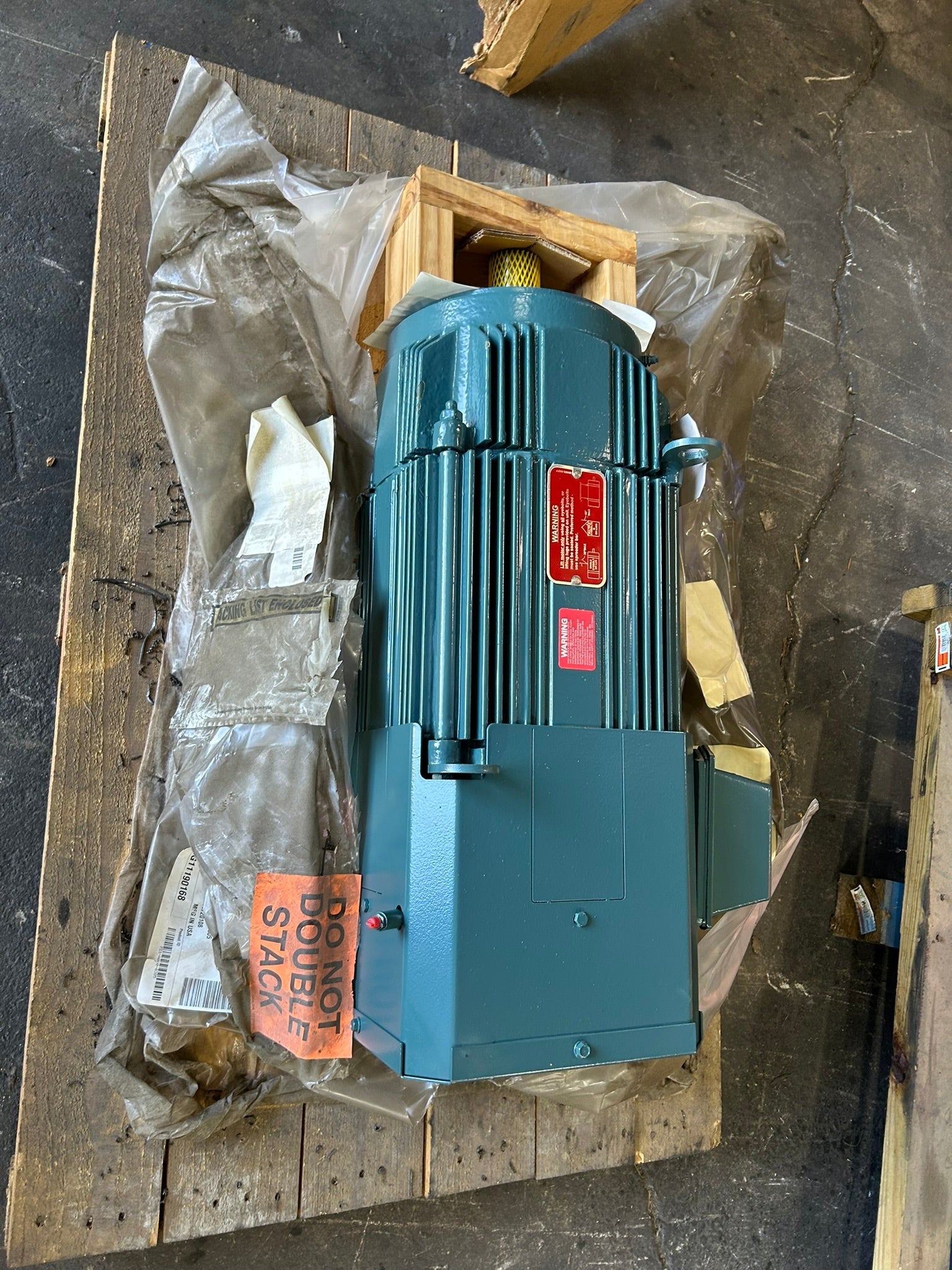 ABB Baldor Reliance 40HP Inverter Duty AC Motor F21-A000-0305 TEFC 460V 3PH