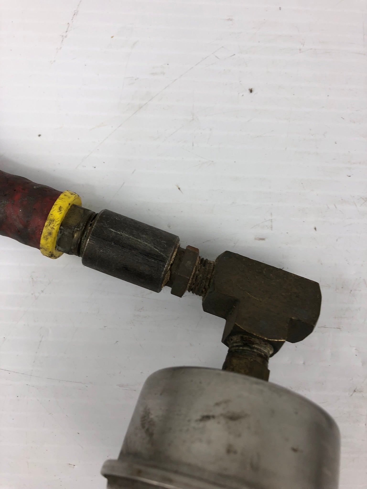 Gauge with Hose PSI 0-100
