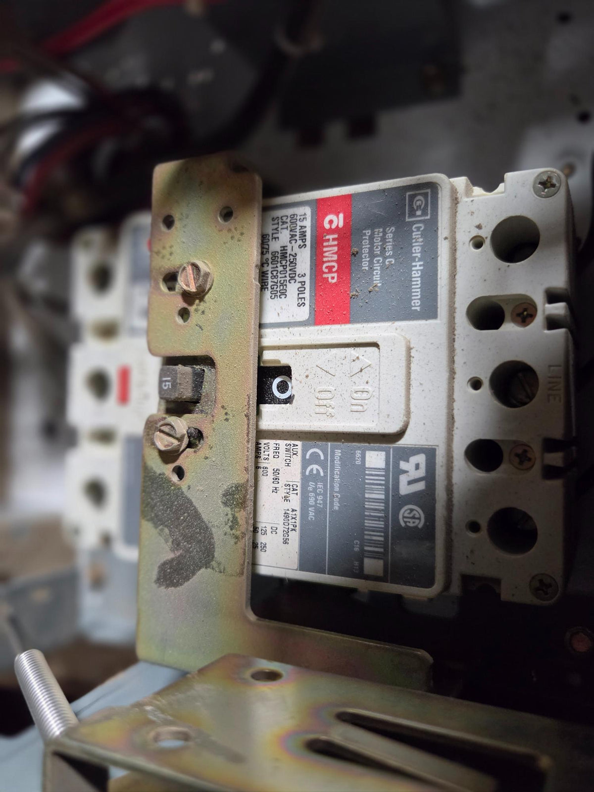 Allen-Bradley MCC Bucket 2113B Size 1 FVNR 15A Breaker 3.0HP 3PH 480V - No Door