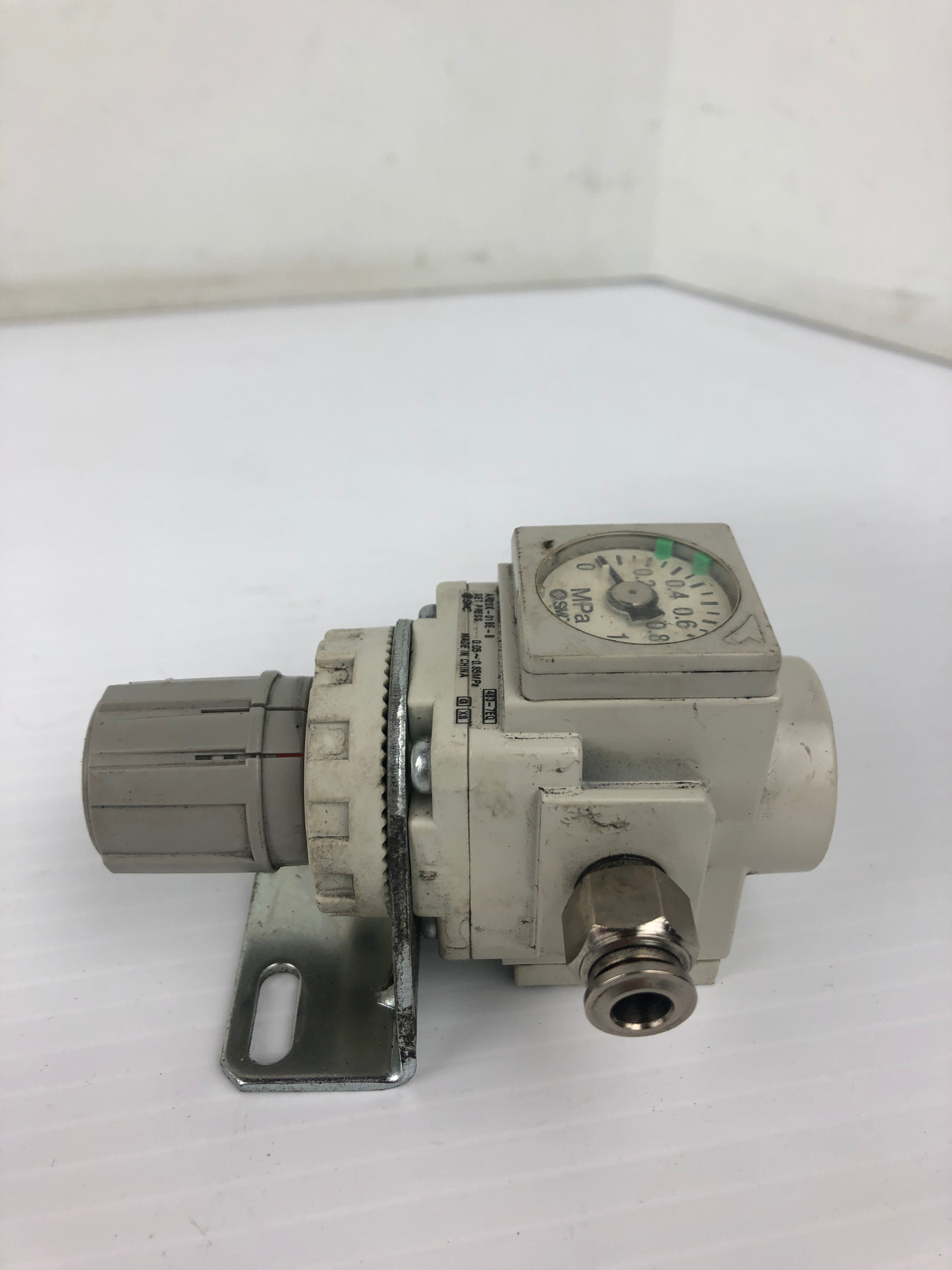 SMC AR20K-01BE-B Pressure Regulator Valve 0.05~0.85MPa