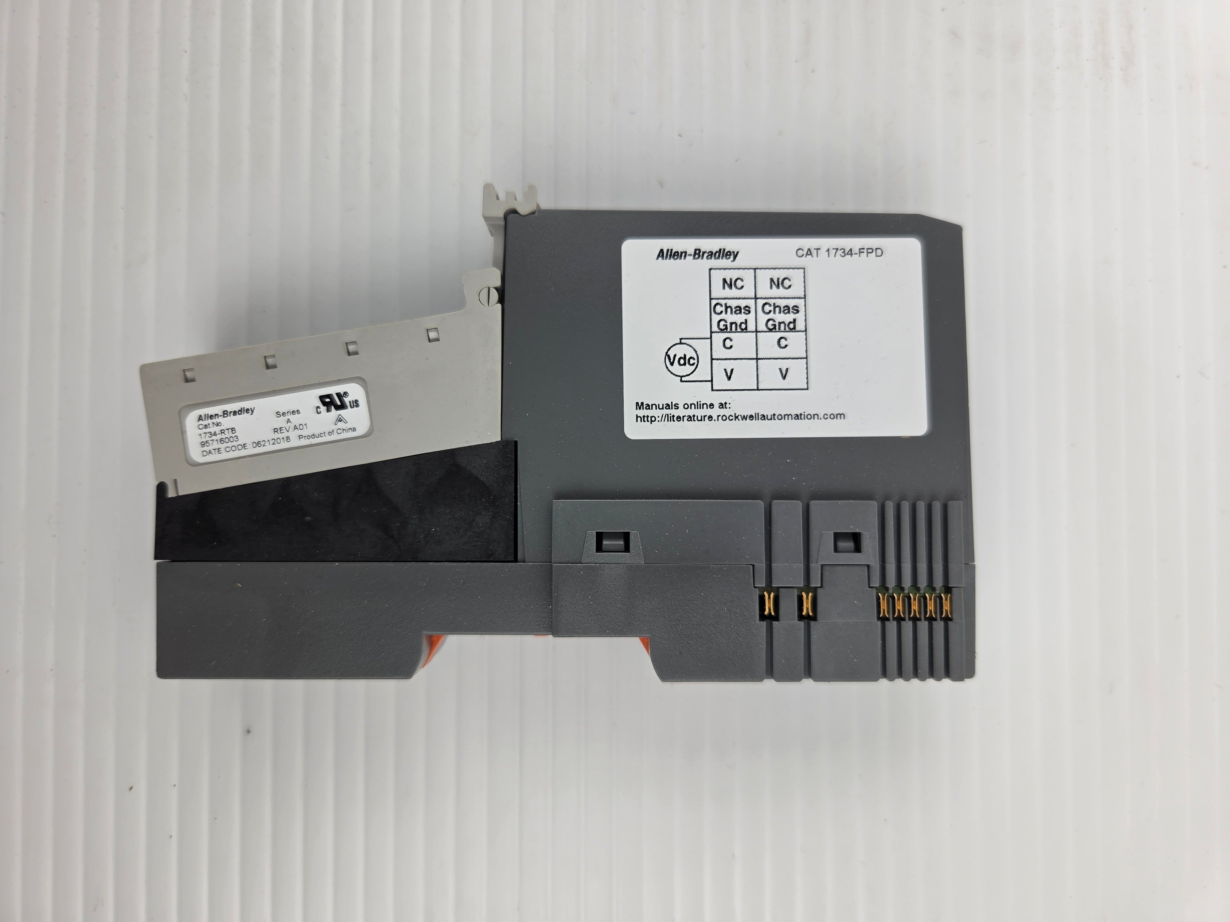 Allen Bradley 1734-FPD Point I/O Field Distributor Module Series B 1734-RTB /A