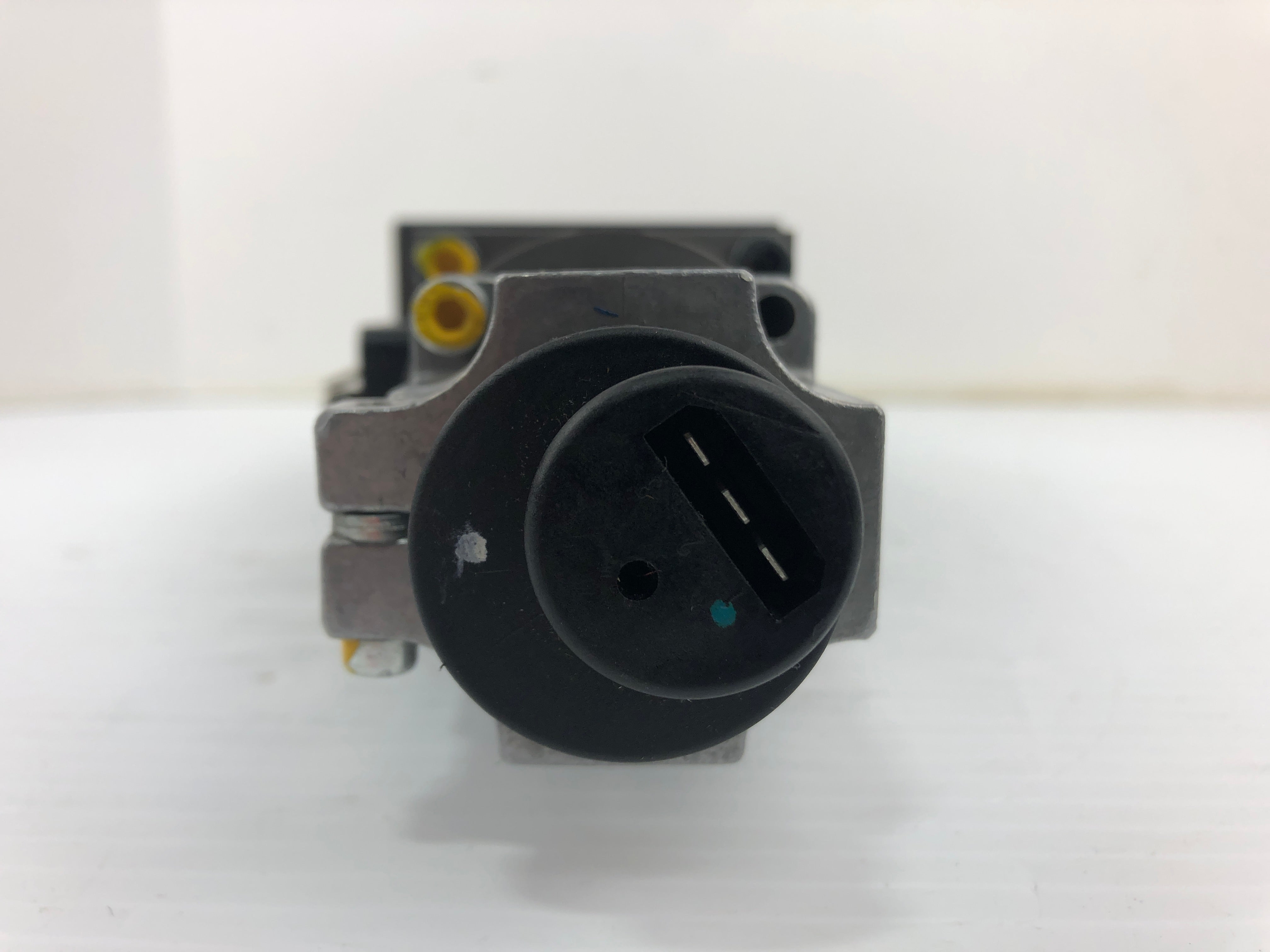 Bosch FD 98603 Pneumatic Selector Valve R978715905 315 bar