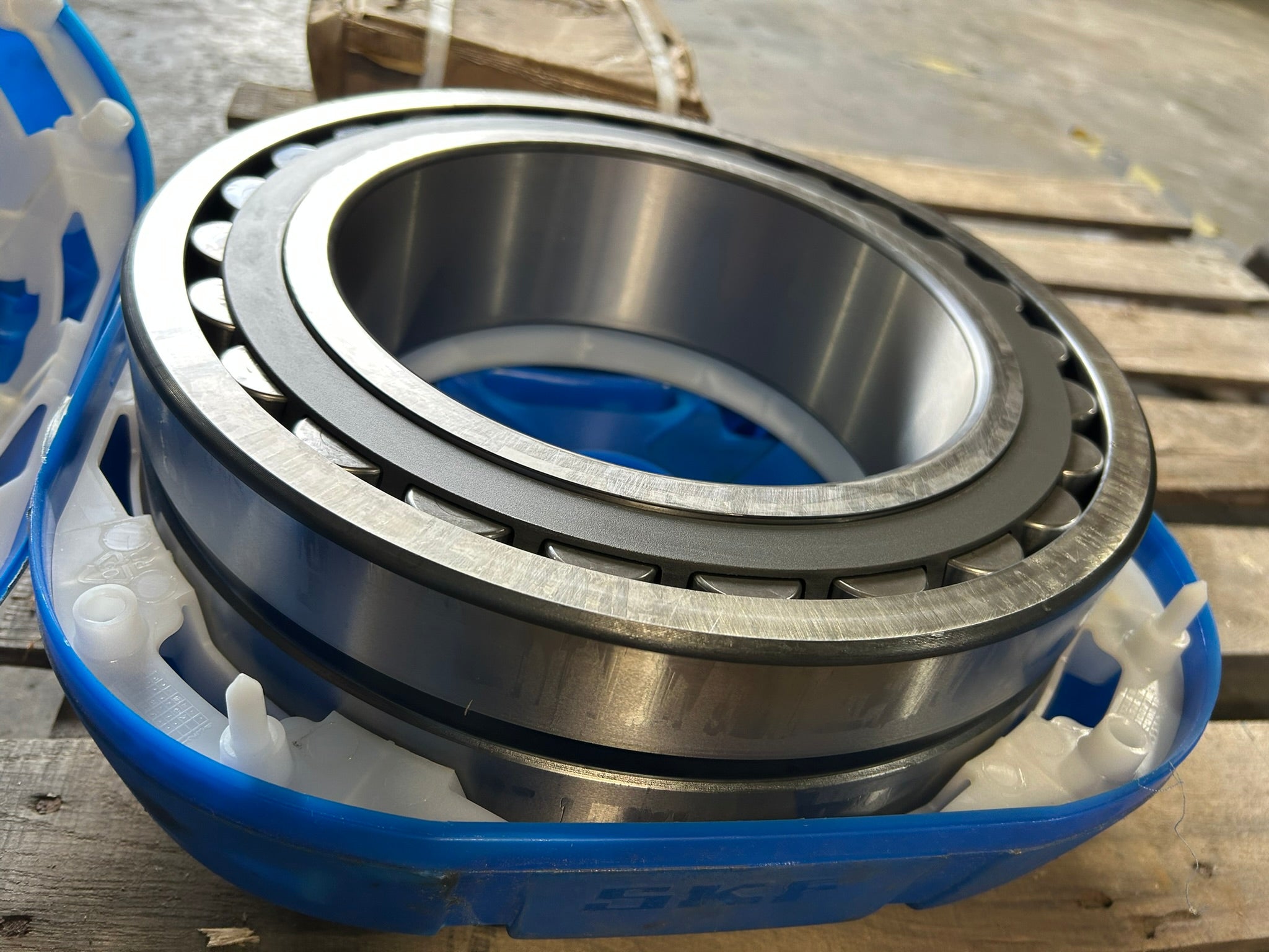 SKF 23044 CC/W33 Explorer Spherical Roller Bearing 23044CCW33 (Replaces CJ, CCJ)