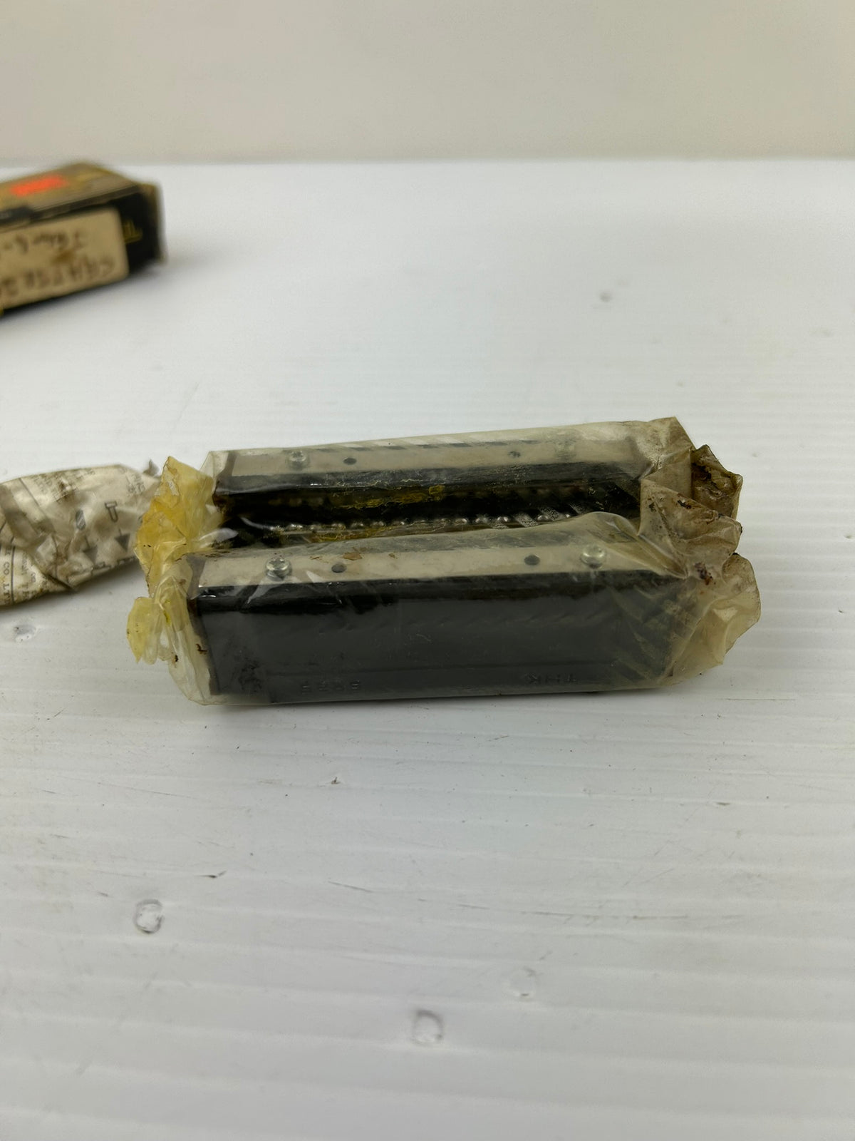 THK SR25W1SS(GK) Linear Guide Block 9F04 LM Guide