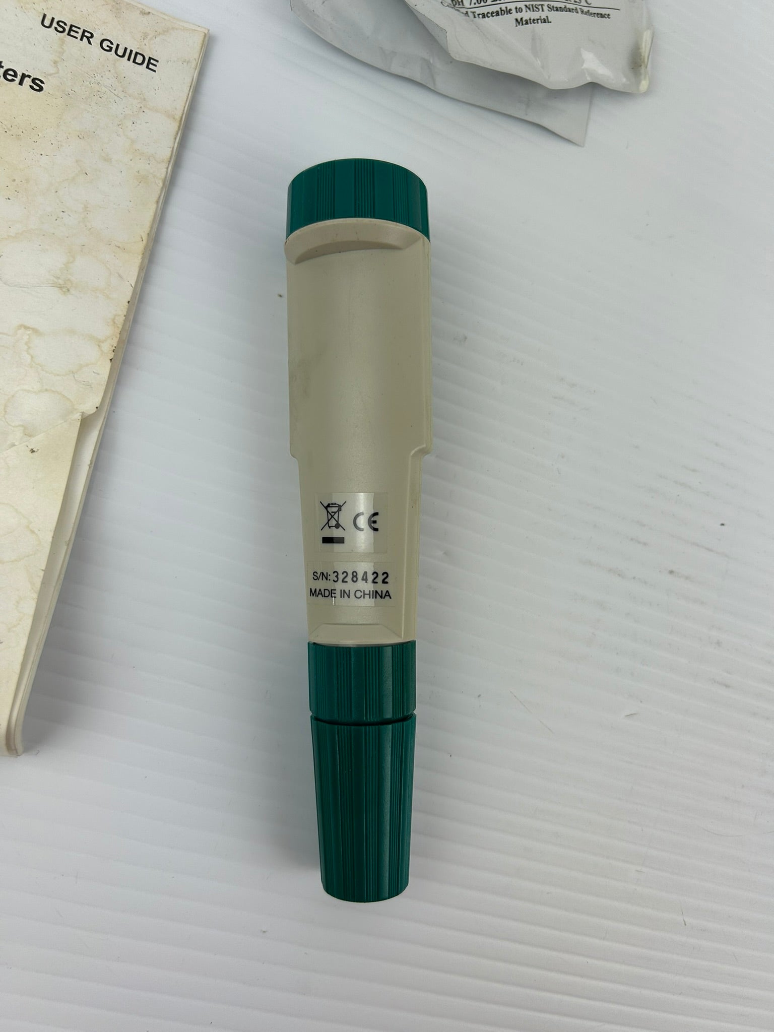 Extech Instruments PH100 ExStik Waterproof pH Meter