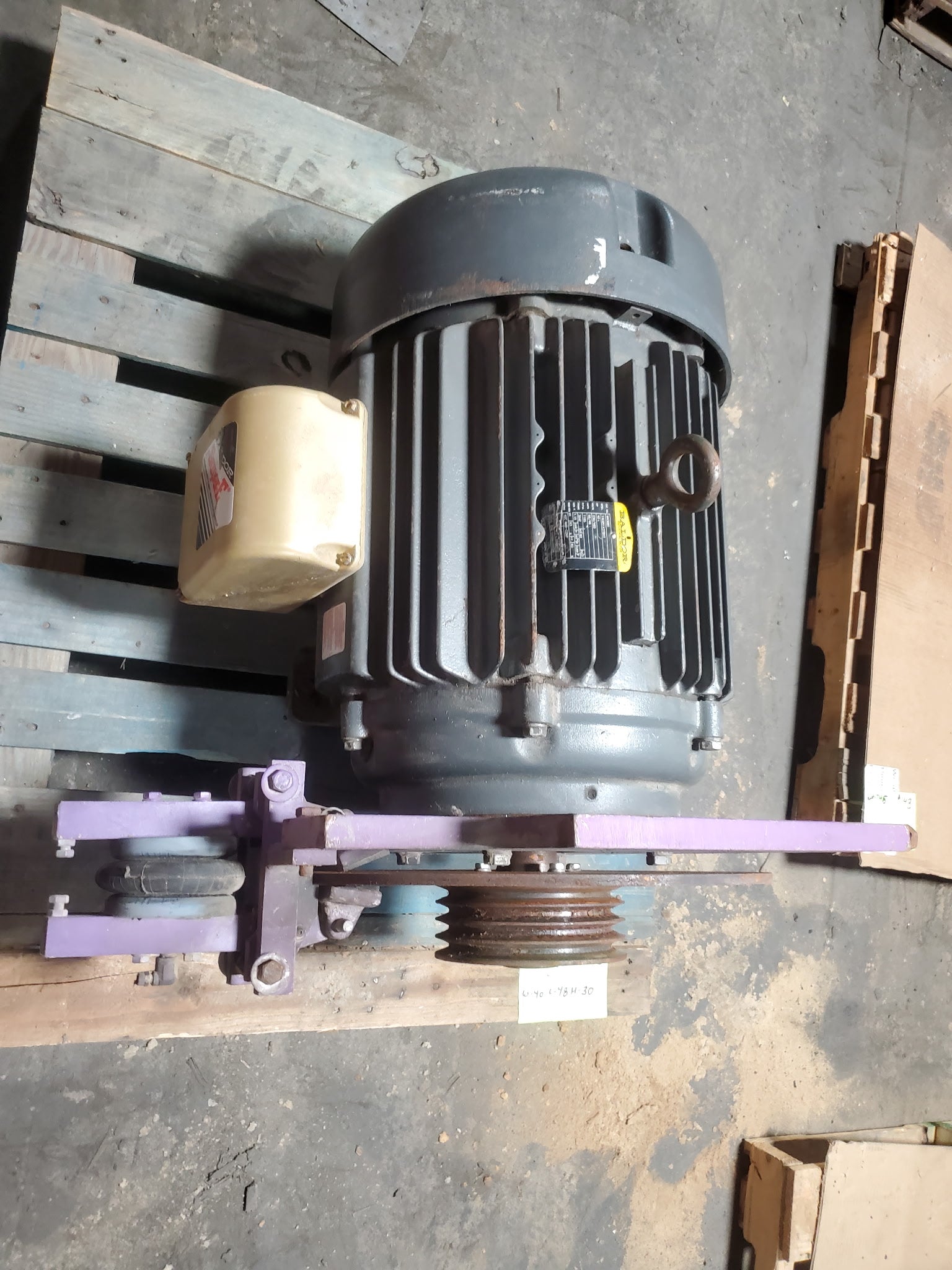 Baldor M4308T Industrial Electric Motor 40HP 230/460V 3PH TEFC 1185 RPM 364T