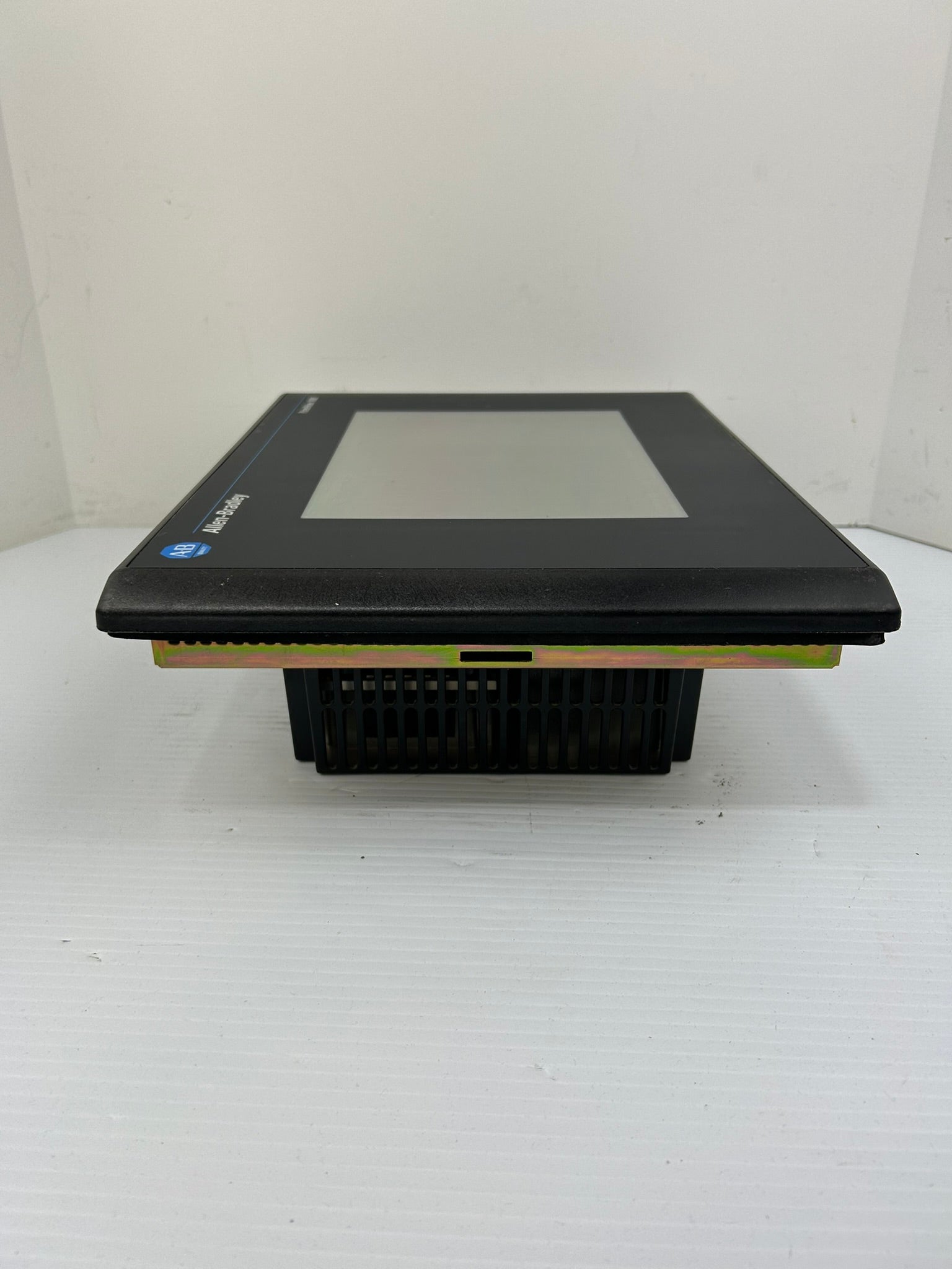 Allen Bradley 2711-T10C8 PanelView 1000 Series C Rev B FRN 4.10 100-240VAC