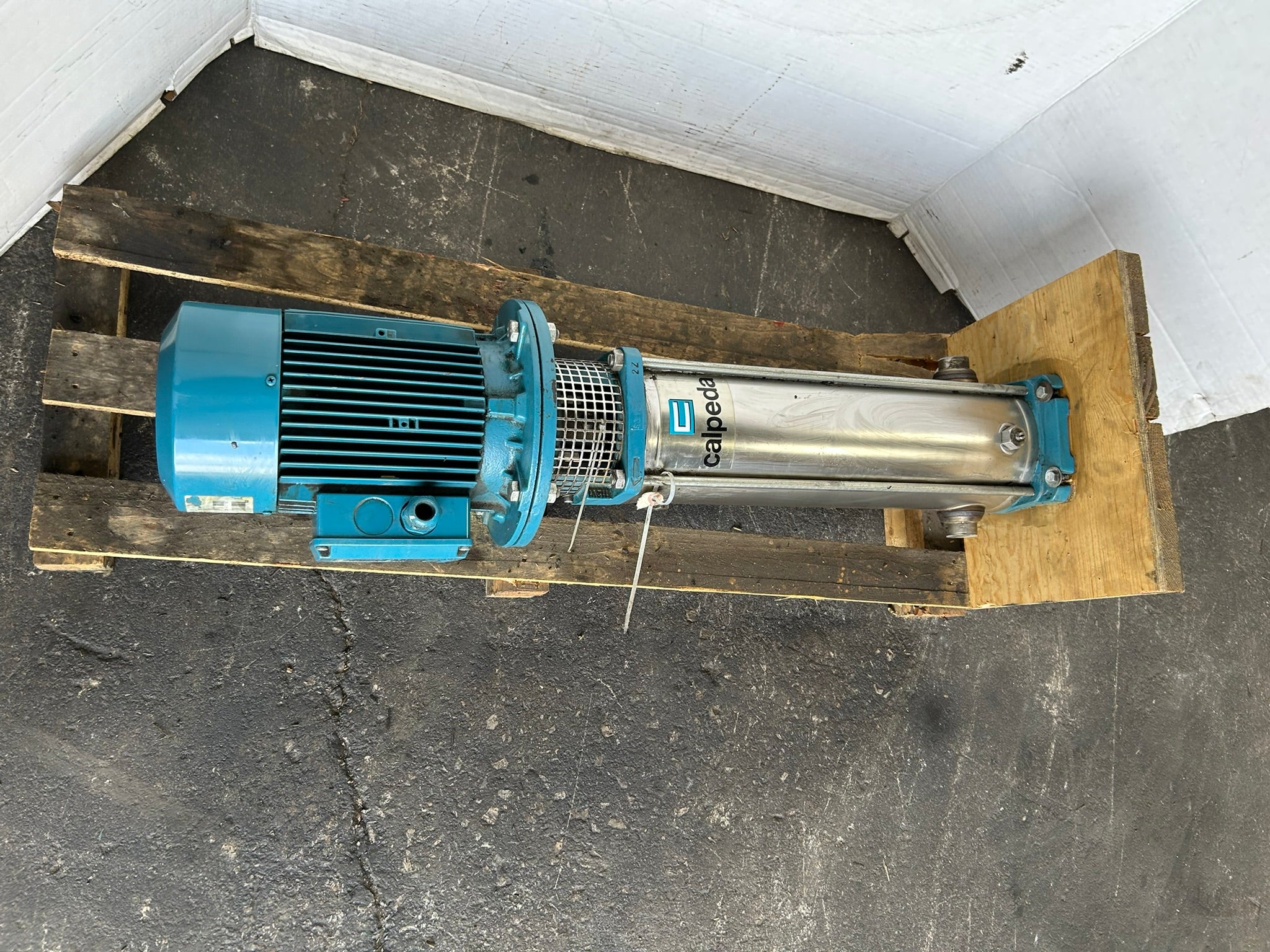 Calpeda MXV 25-214-60/C Vertical Multistage Pump 5.5HP 460V 3PH M112 V1-4T Motor