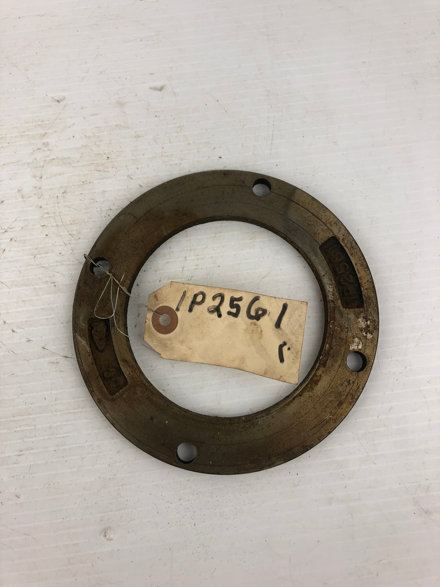 CAT 1P-2561 Plate Caterpillar 1P2561