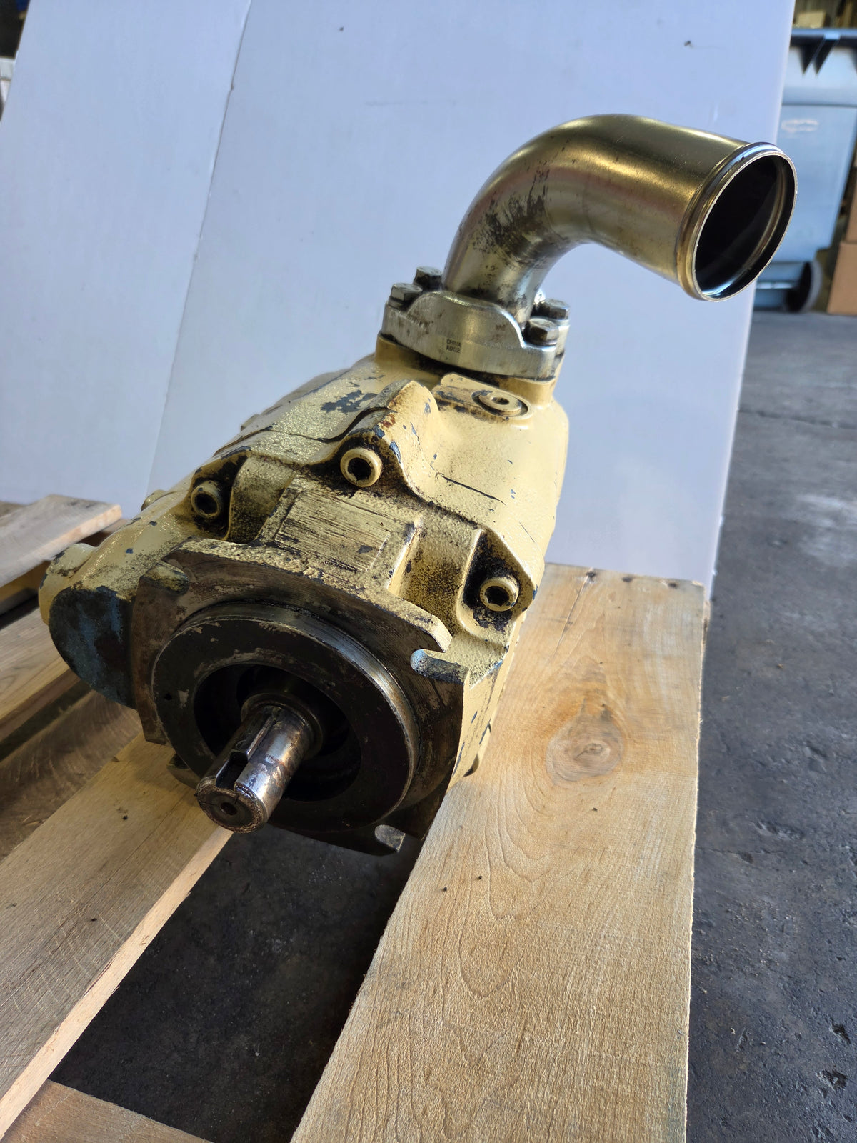Vickers PVM098ER09GS02AAA28000000A0A Variable Hydraulic Piston Pump 123AL00062A