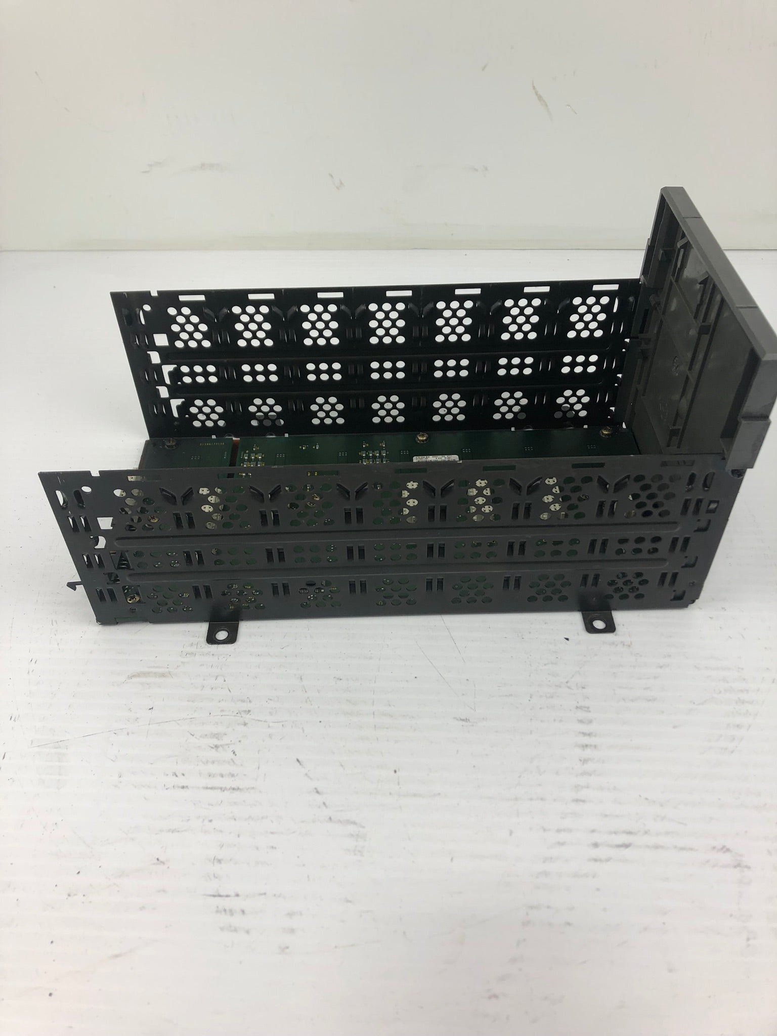 Allen-Bradley 1746-A7 SLC 500 7-Slot Rack PLC Series B