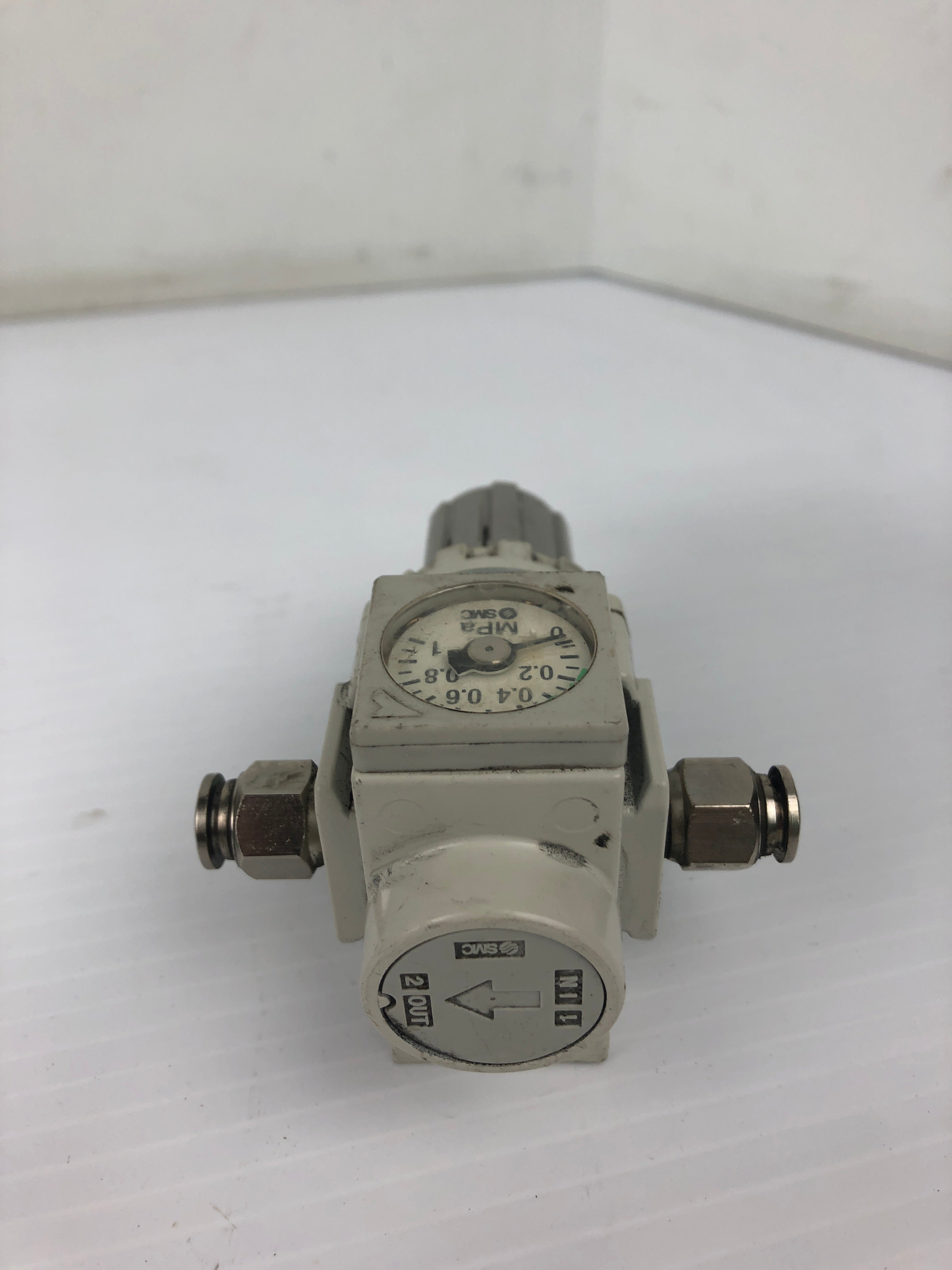 SMC AR20K-01BE-B Pressure Regulator Valve 0.05~0.85MPa