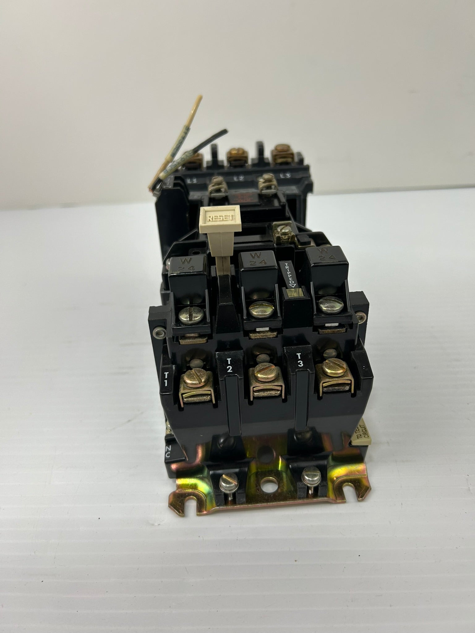Allen Bradley 509-B0D Motor Starter Series B Size 1 with 595-A Series B