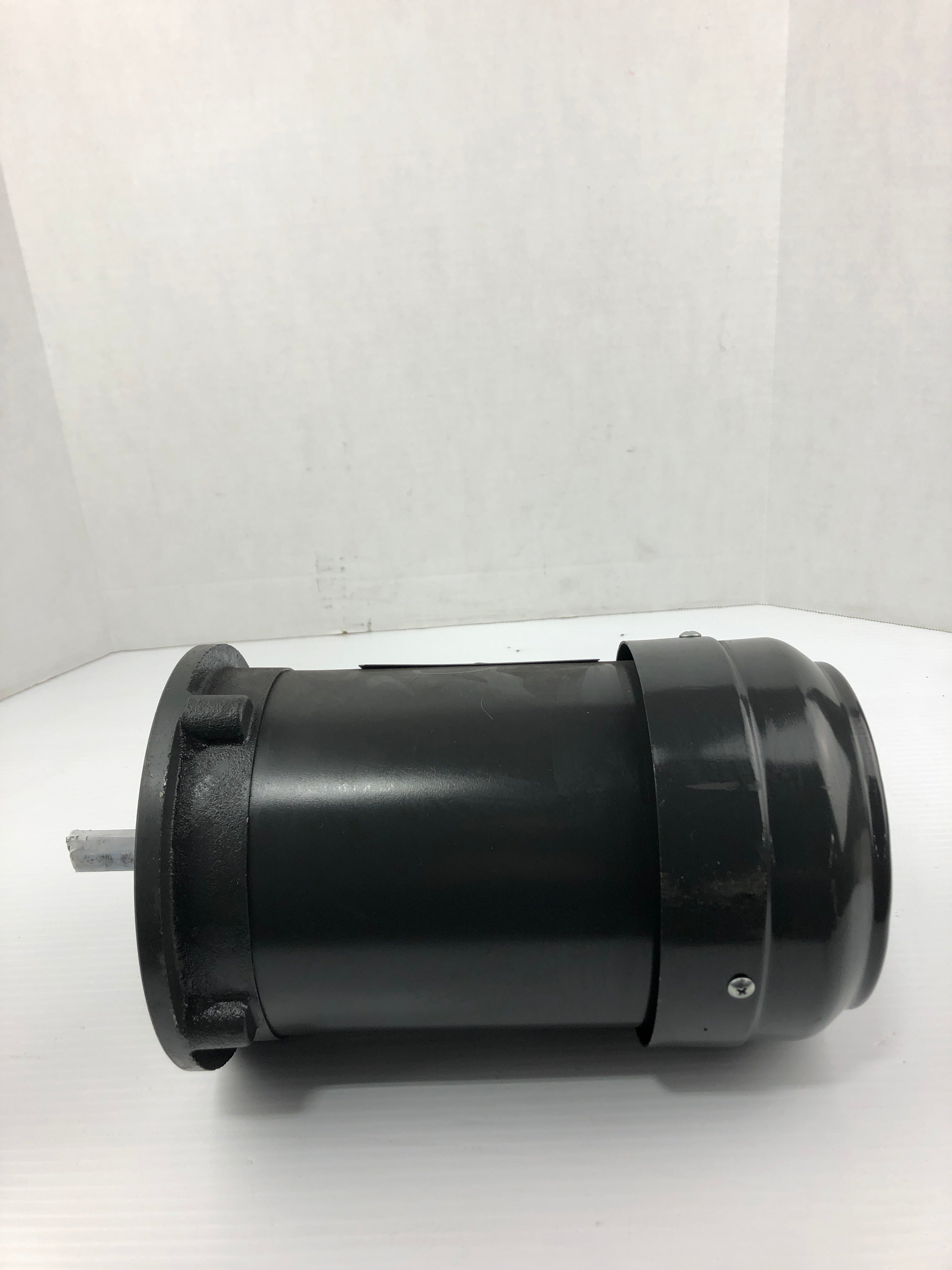 Dayton 4THX2 Industrial Motor AETA CF 56C 1710 RPM 1HP / 0.75kW 3PH