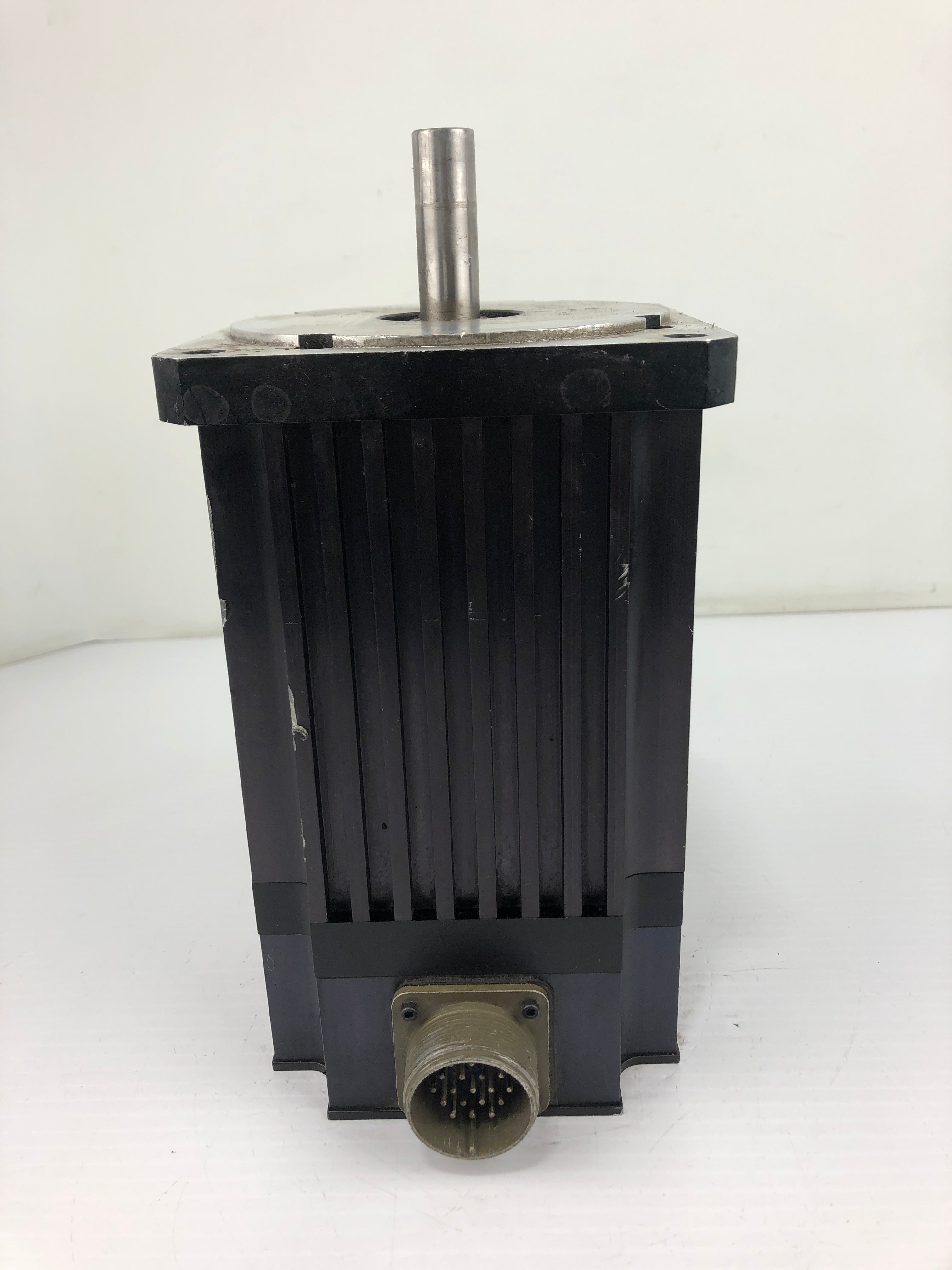 Emerson DXE-430 Servo Motor 3000 RPM 861112-50 Rev A5