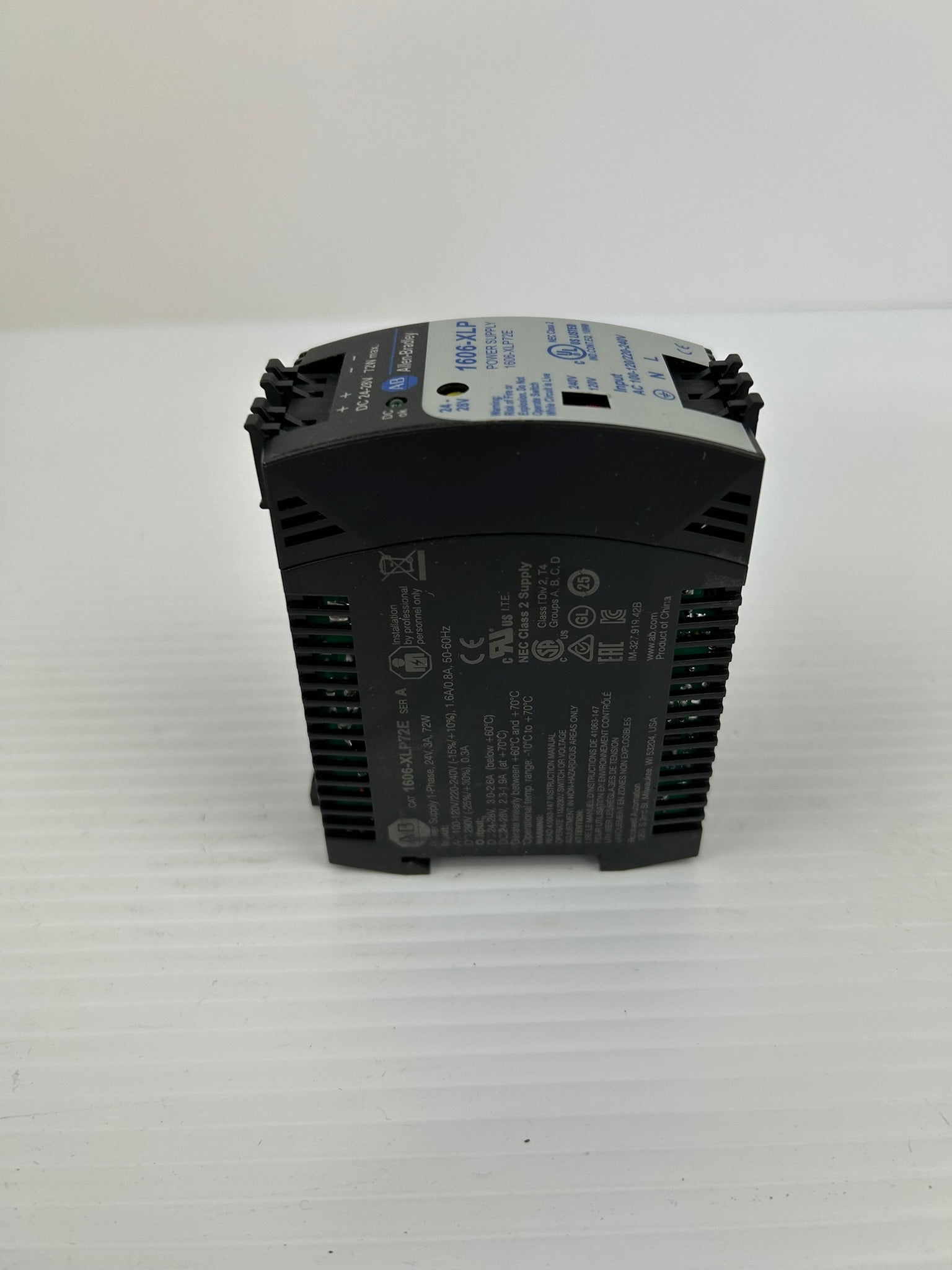 Allen Bradley 1606-XLP Power Supply 1606-XLP72E Series A 24-28V