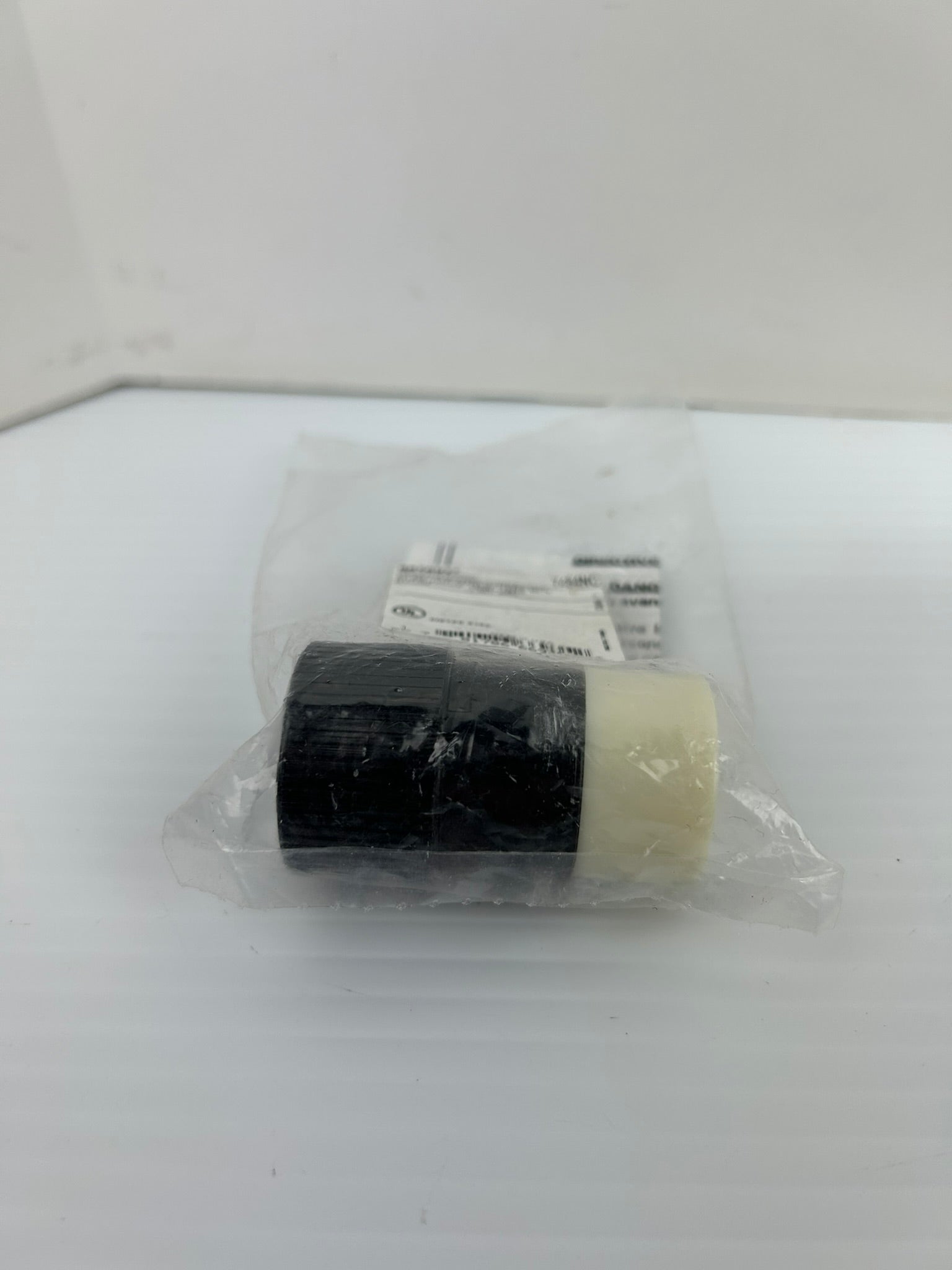 Bryant 7484NC Locking Midget Connector 125/250V 15A 3P 3W - Lot of 2