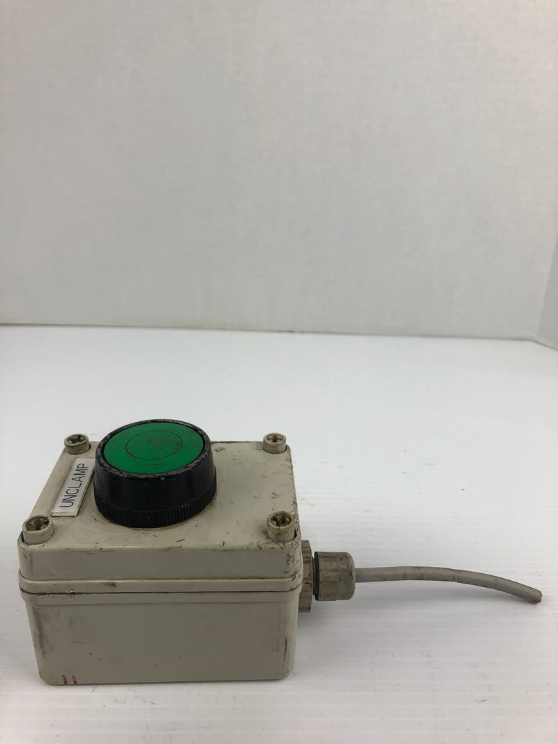 Fuji Electric AR30M3R Control Box with Green Push Button 250V 6A