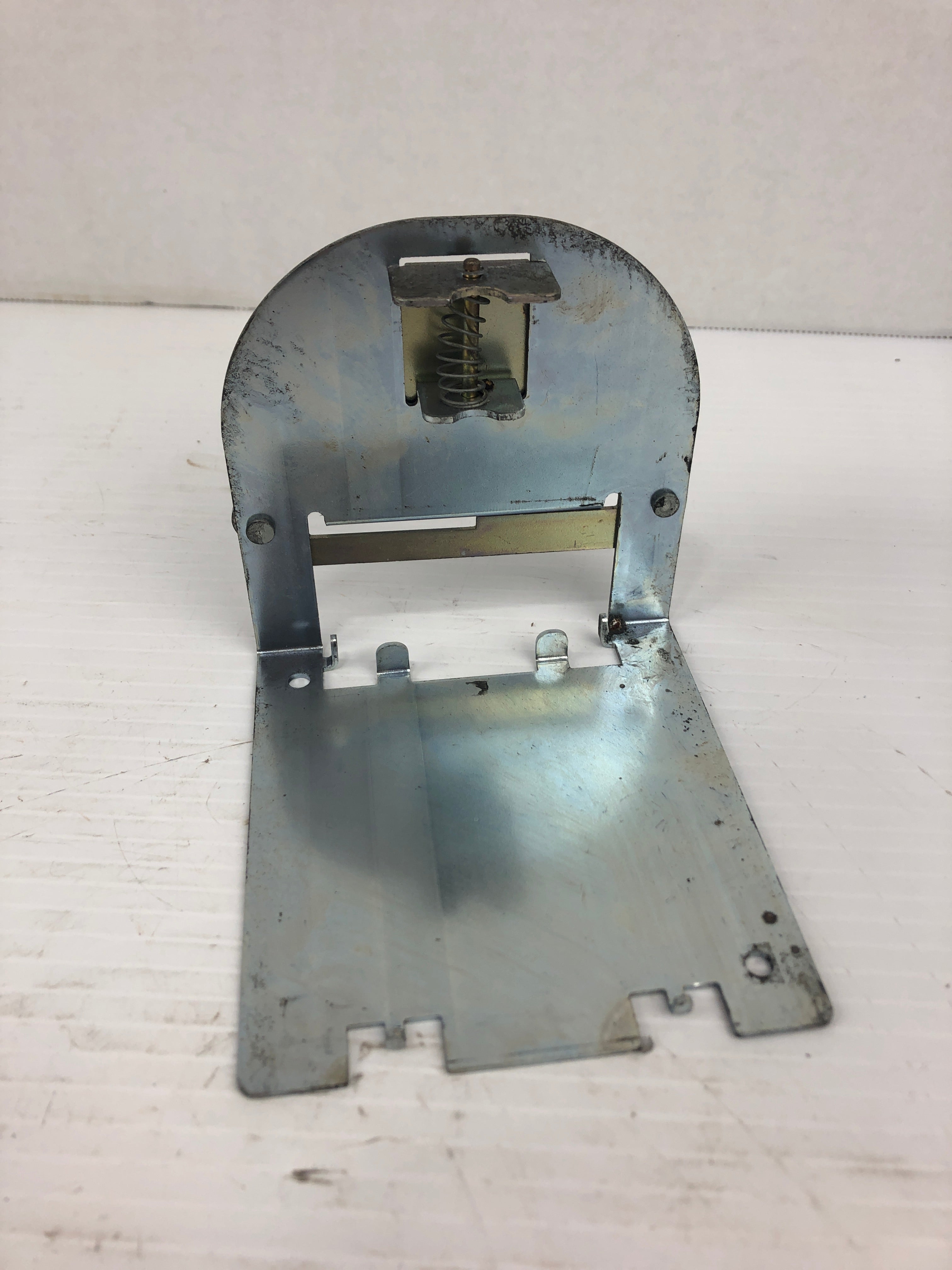 Allen-Bradley 194RF-NC030 Fusible Disconnect Switch Mounting Bracket Only