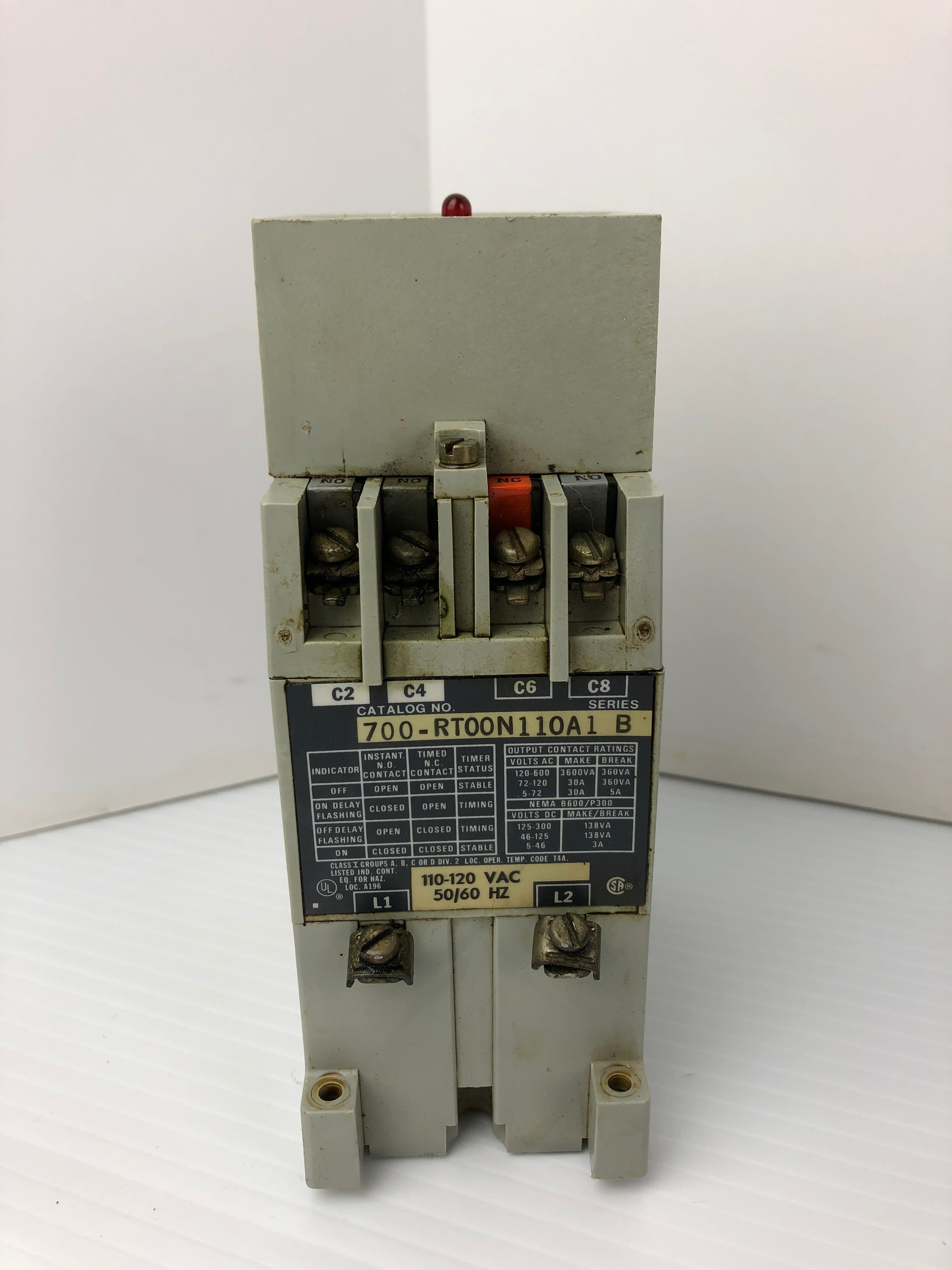 Allen-Bradley RT00N110A1 Solid State Timing Relay Bul. 700 Type RT Series B