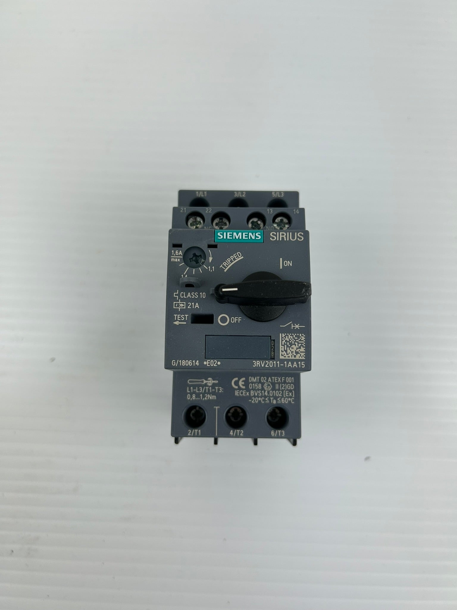 Siemens 3RV2011-1AA15 SIRIUS Manual Motor Starter Protector Circuit Breaker