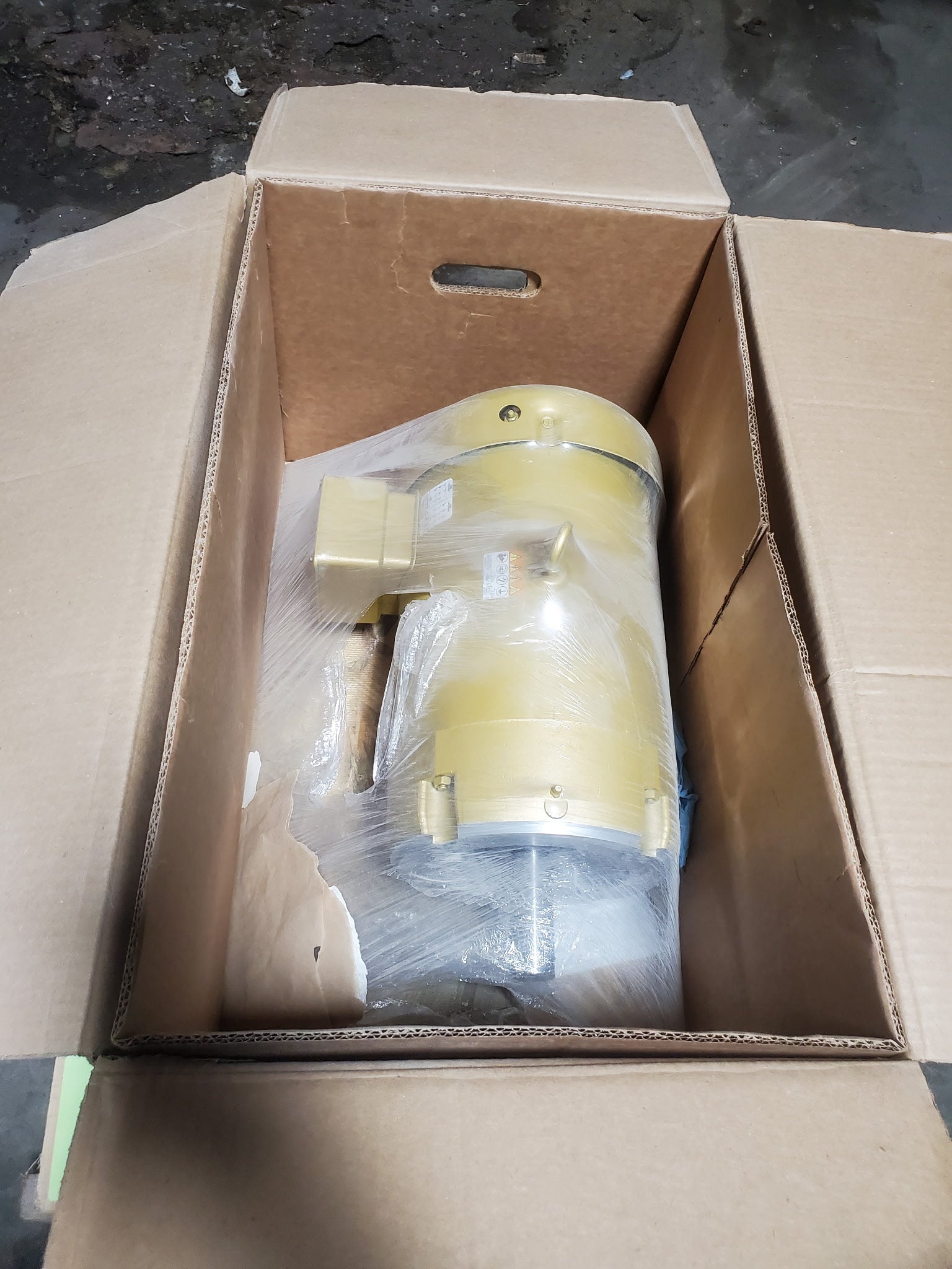 Baldor Reliance CEM3710T Super-E 7.5HP Electric Motor 1770 RPM 230/460V 213TC