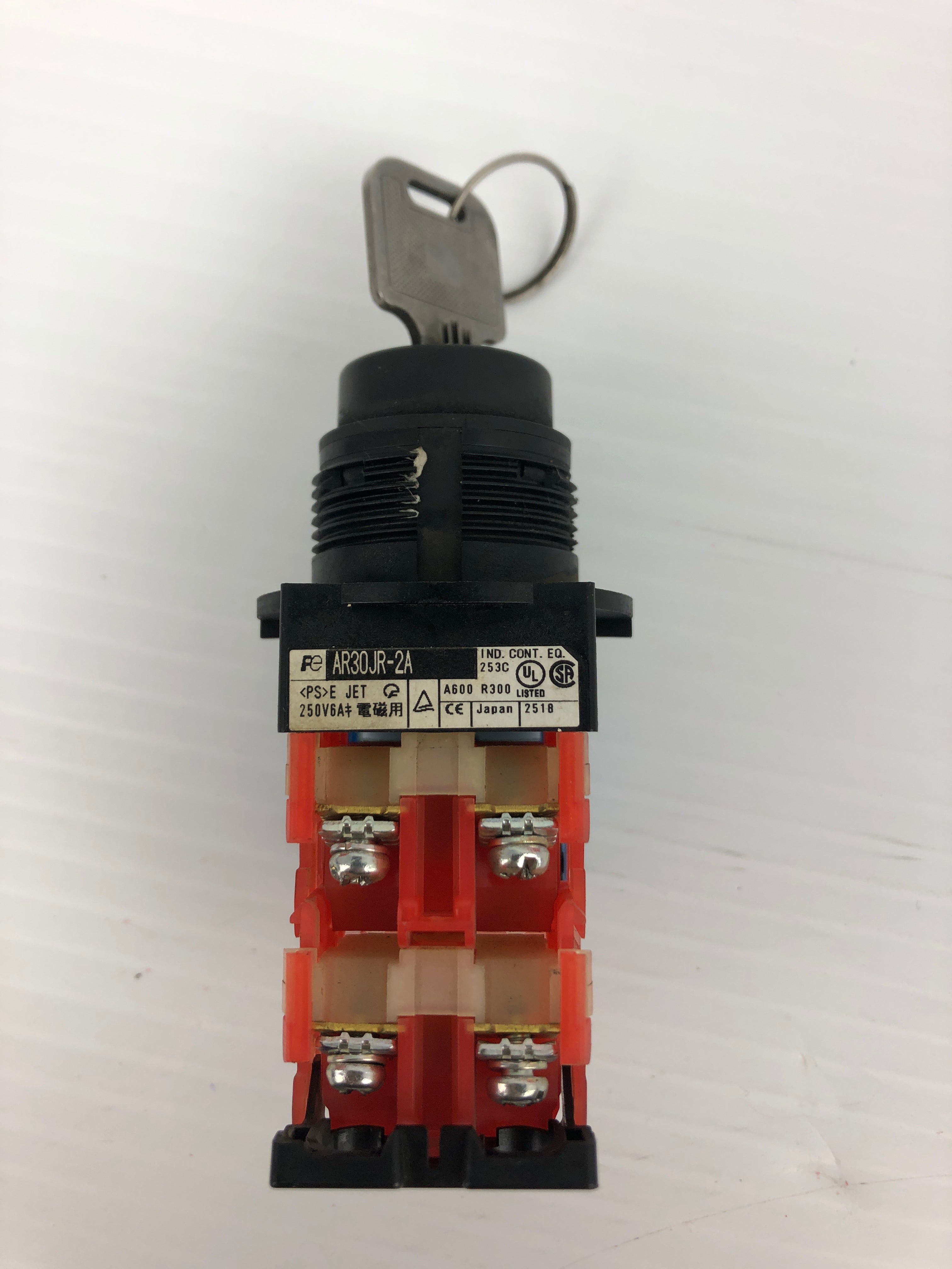 Fuji Electric AR30JR-2A Gear Key Change Over Switch 250V 6A