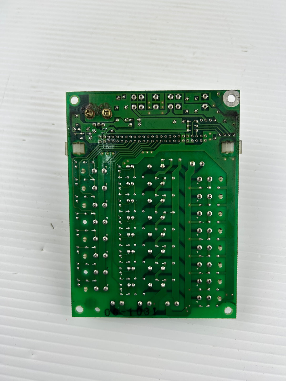 Mazak HR371-Y CNC Relay Output Board D65UB004 24V 1.2A PCB
