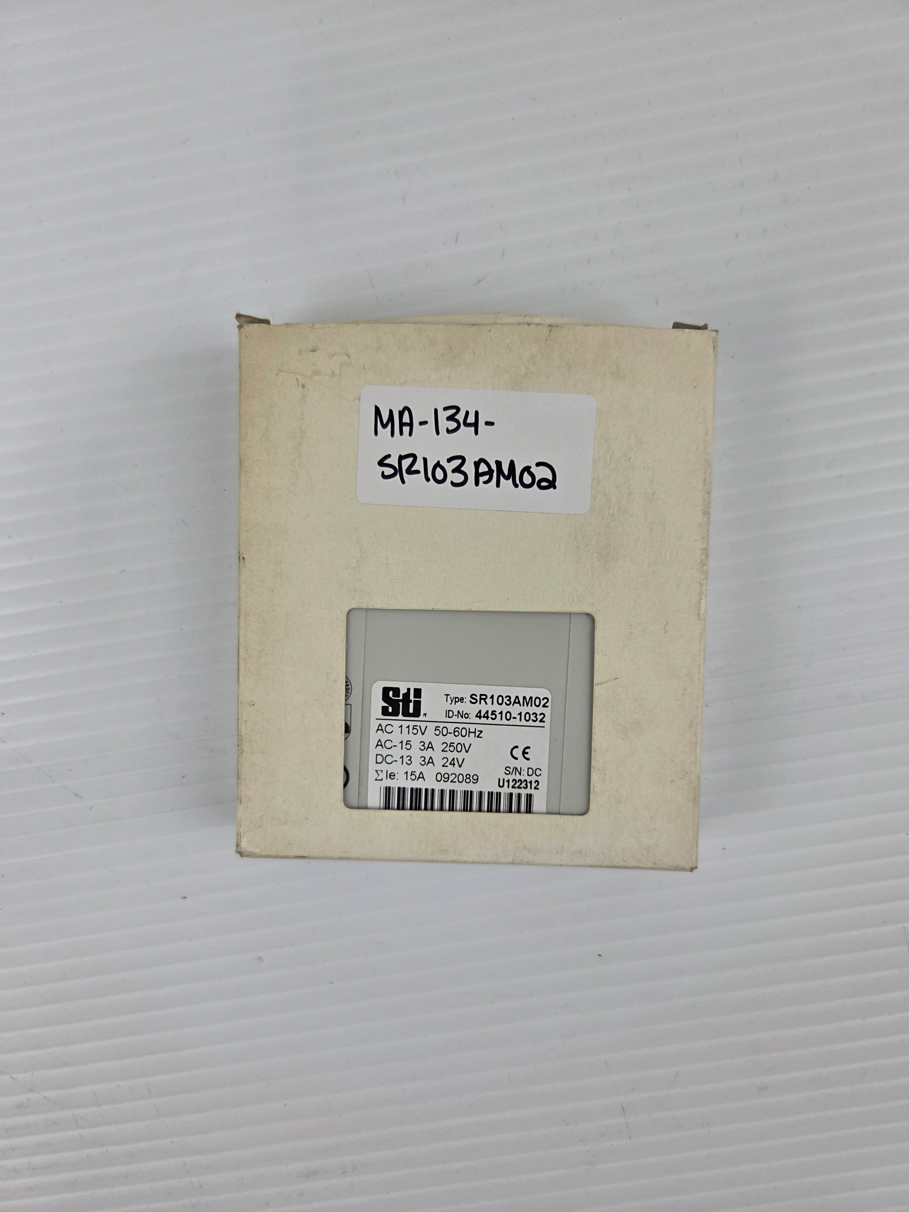 STI SR103AM02 Safety Monitoring Relay 115VAC DIN Rail 3NO 1NC Guard SR103AM