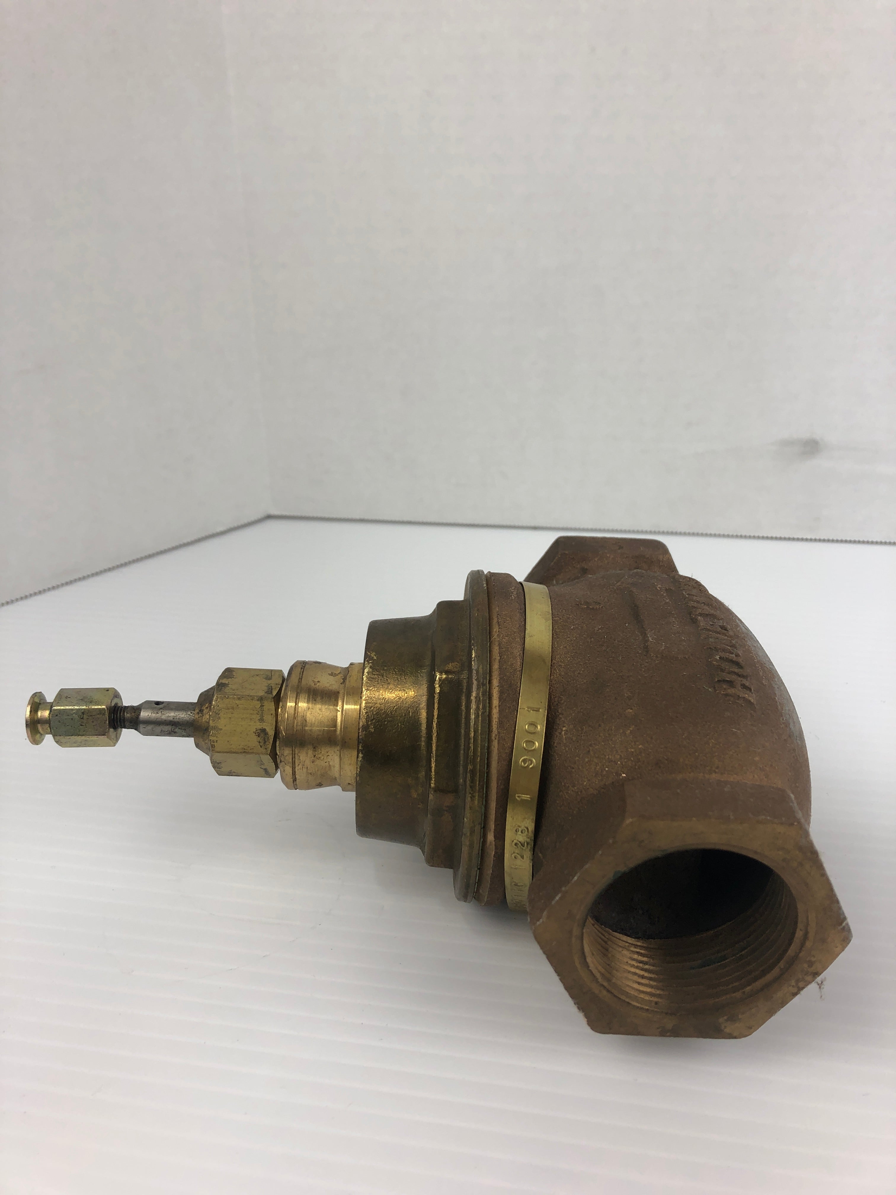 Honeywell V5011G 1228 Valve 1-1/2"